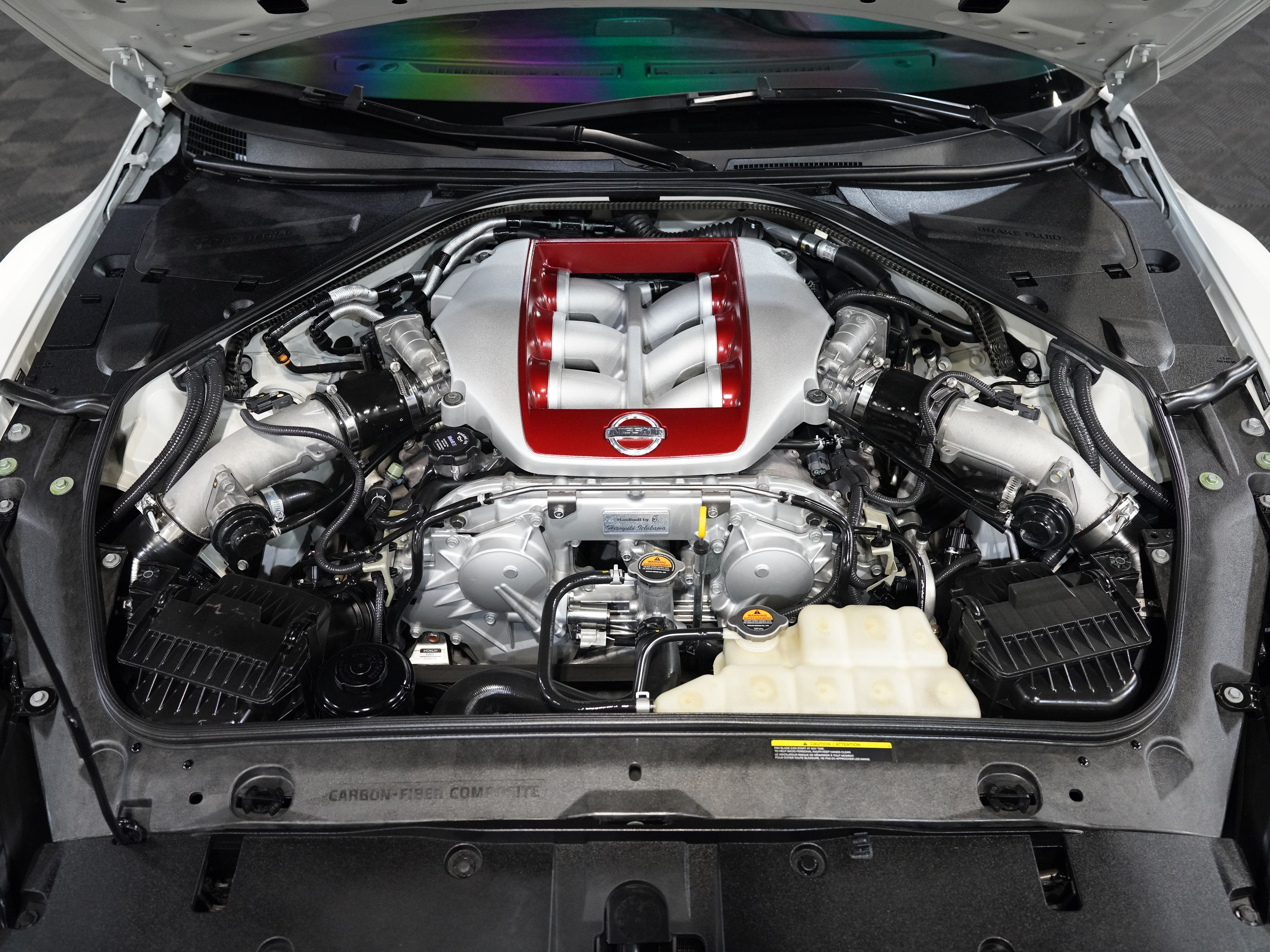 WHITE, 2017 NISSAN GT-R Image 46