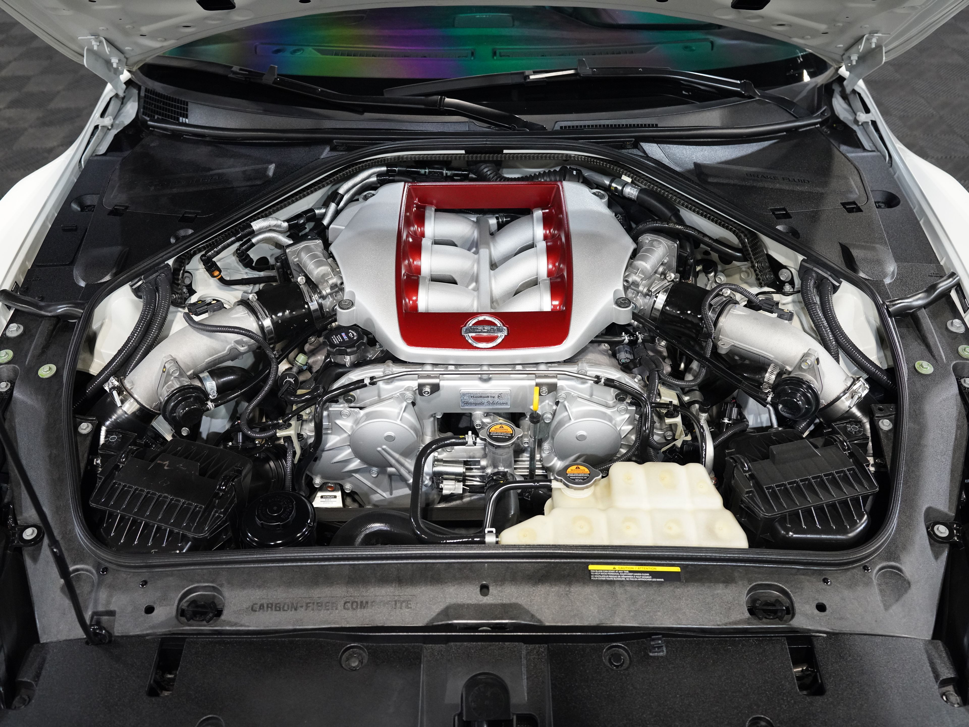 WHITE, 2017 NISSAN GT-R Image 46