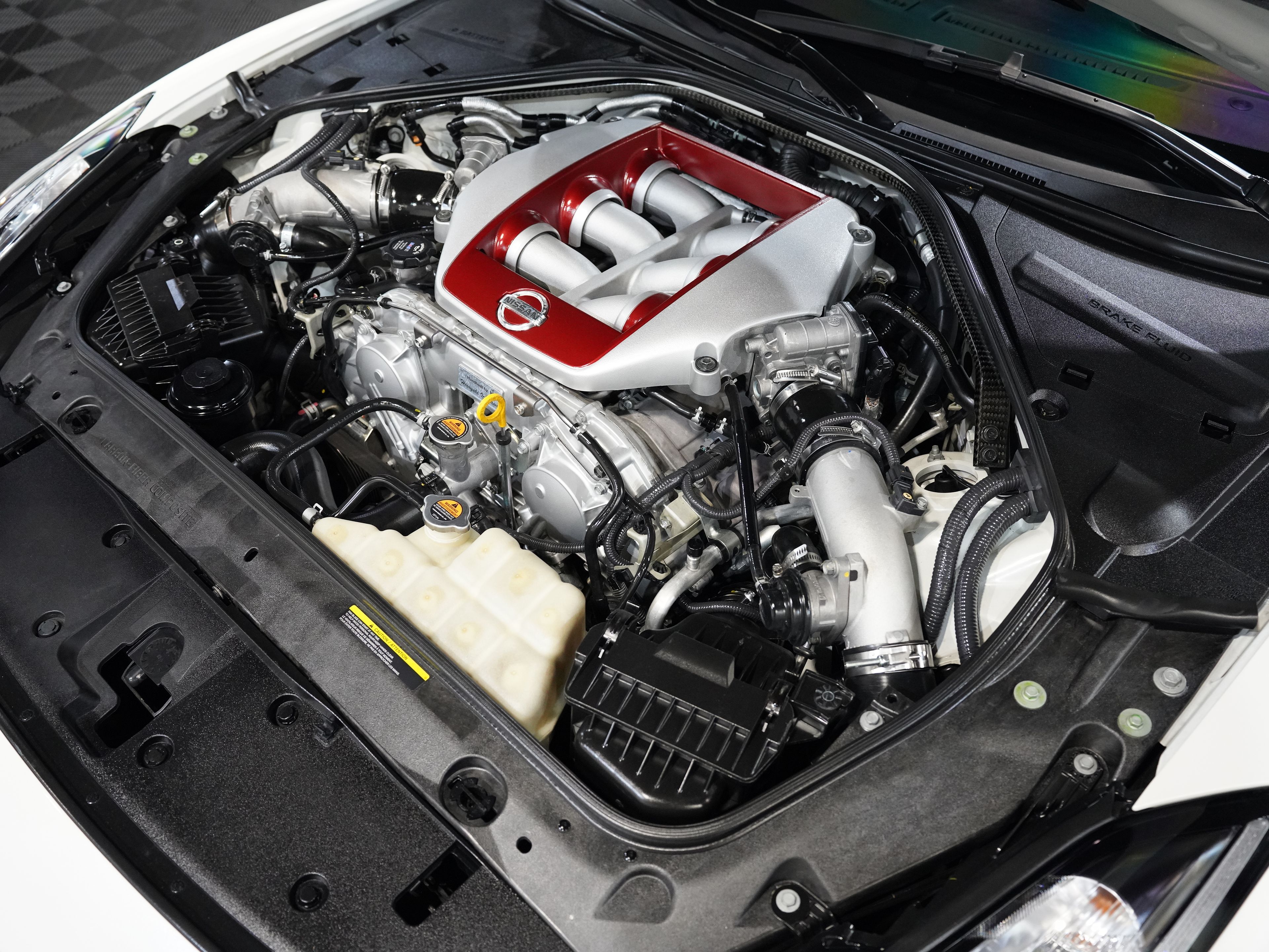 WHITE, 2017 NISSAN GT-R Image 47