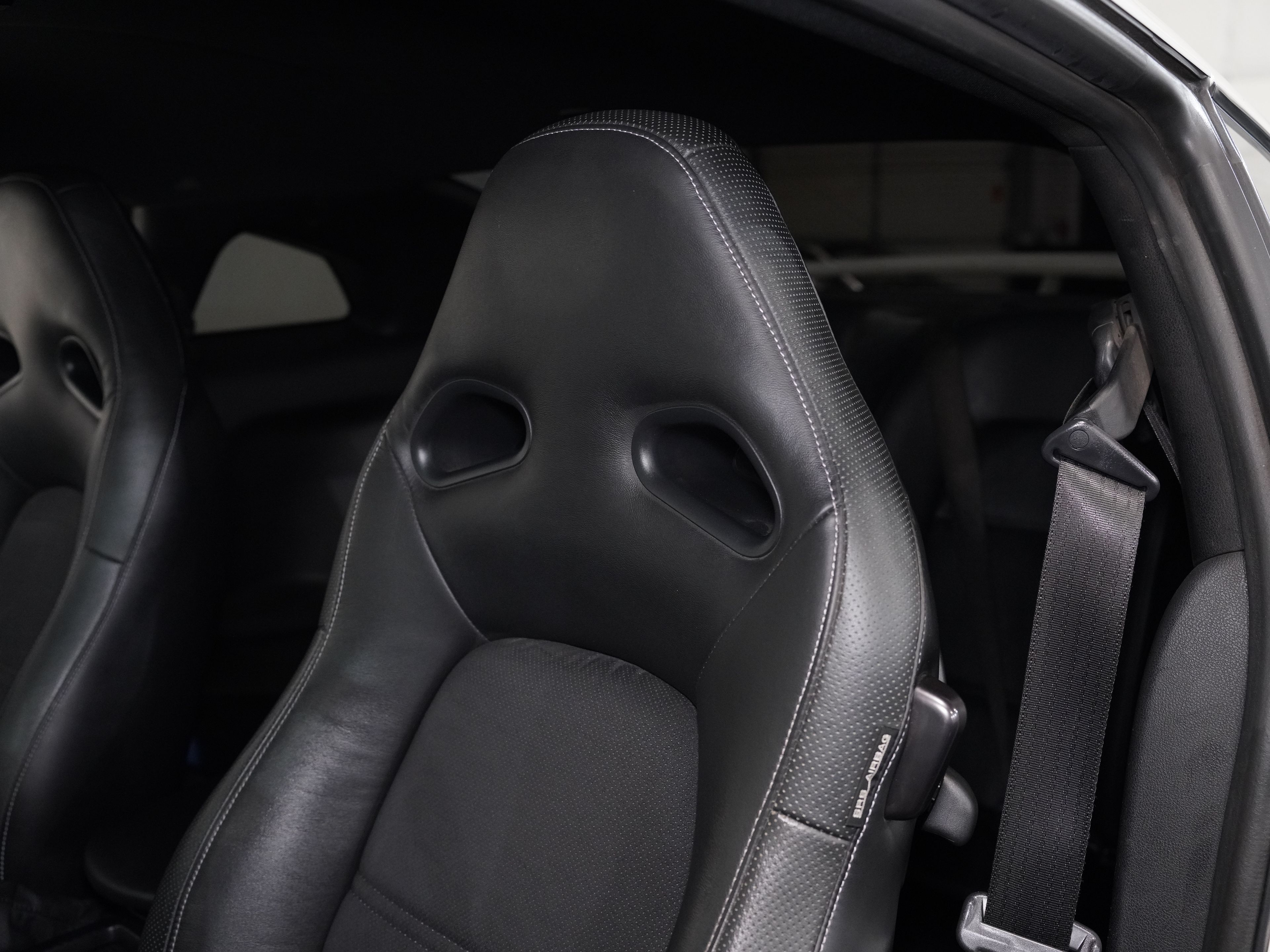WHITE, 2017 NISSAN GT-R Image 29