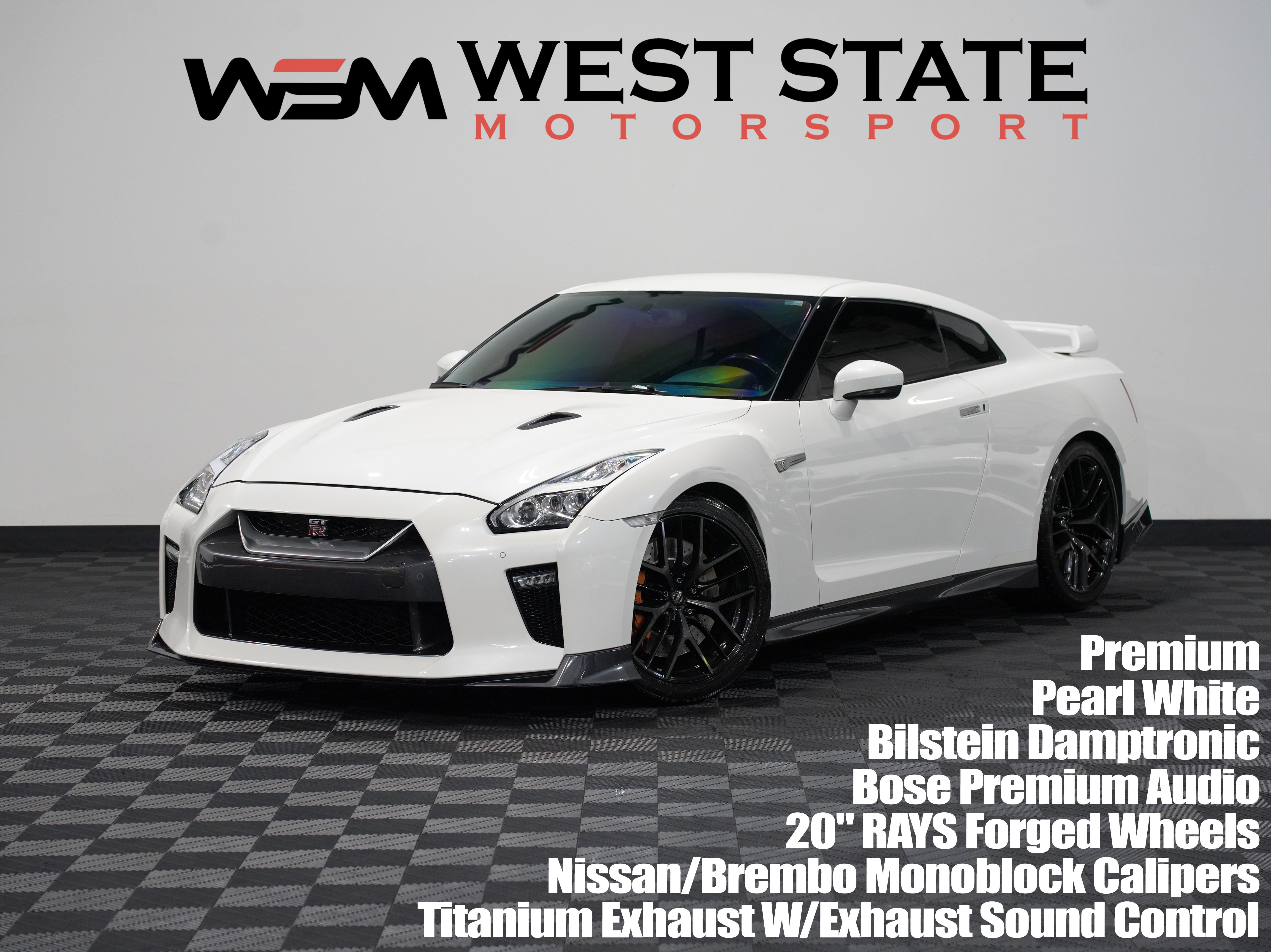WHITE, 2017 NISSAN GT-R Image 