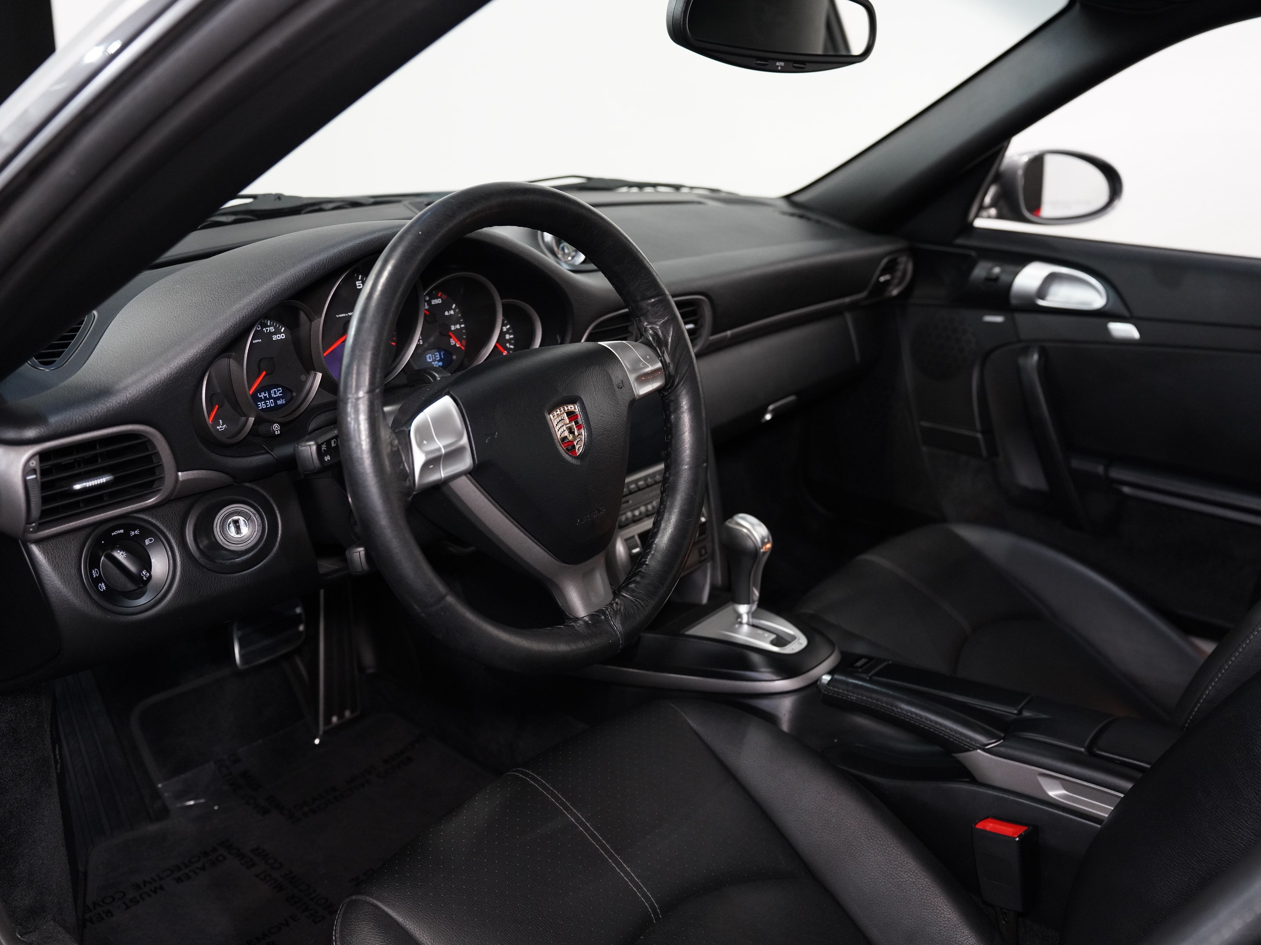 2008 PORSCHE 911 Image 28