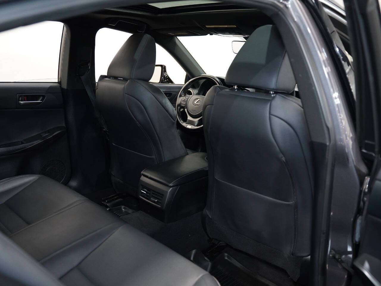 CLOUDBURST GRAY, 2021 LEXUS IS Image 39