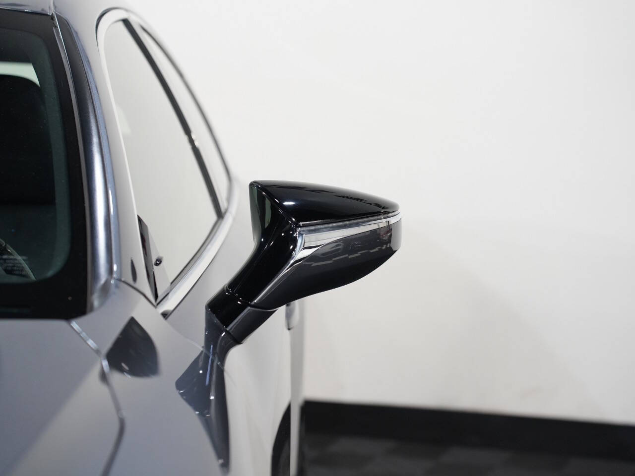 CLOUDBURST GRAY, 2021 LEXUS IS Image 11
