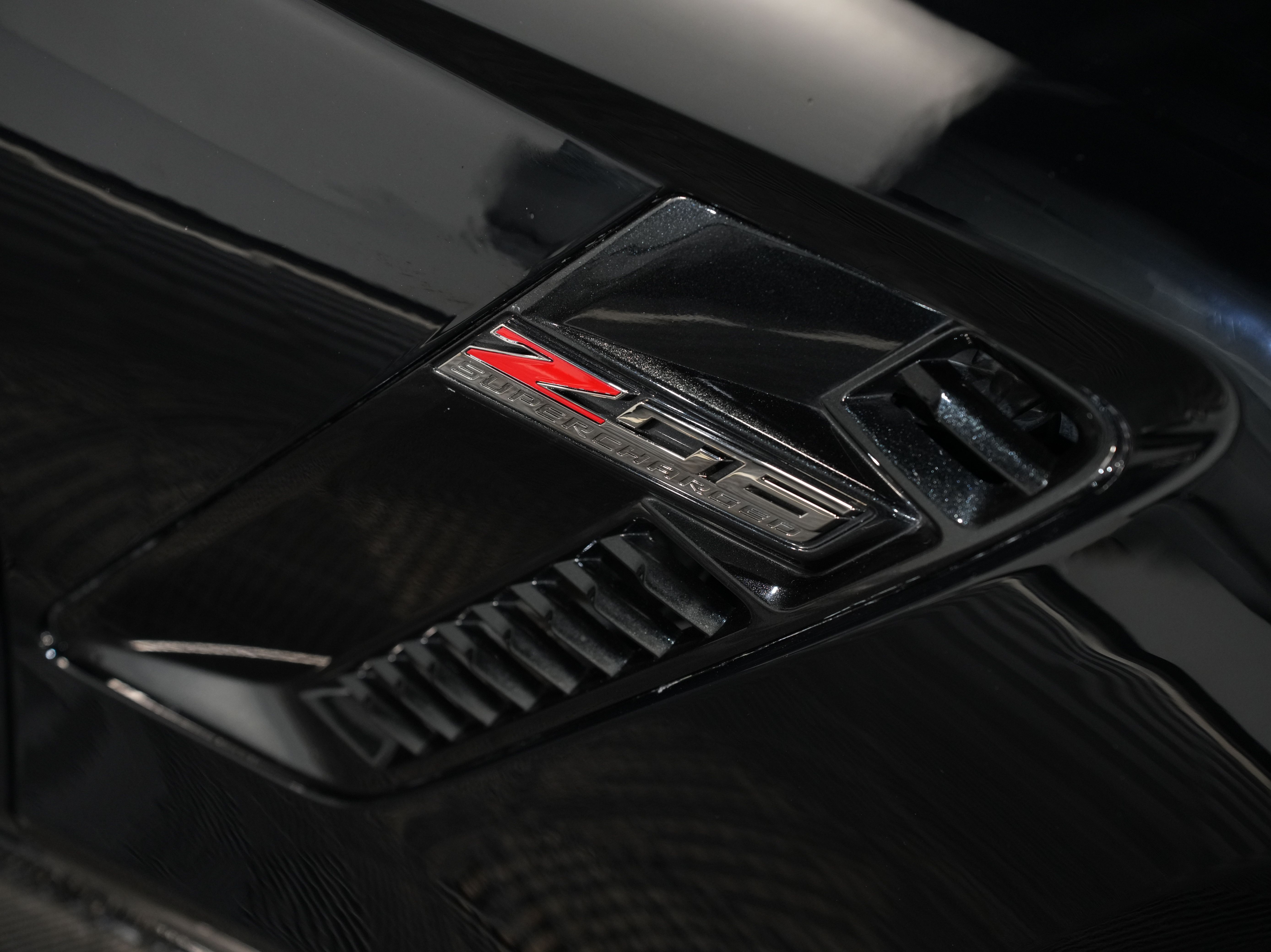 BLACK, 2019 CHEVROLET CORVETTE Image 14