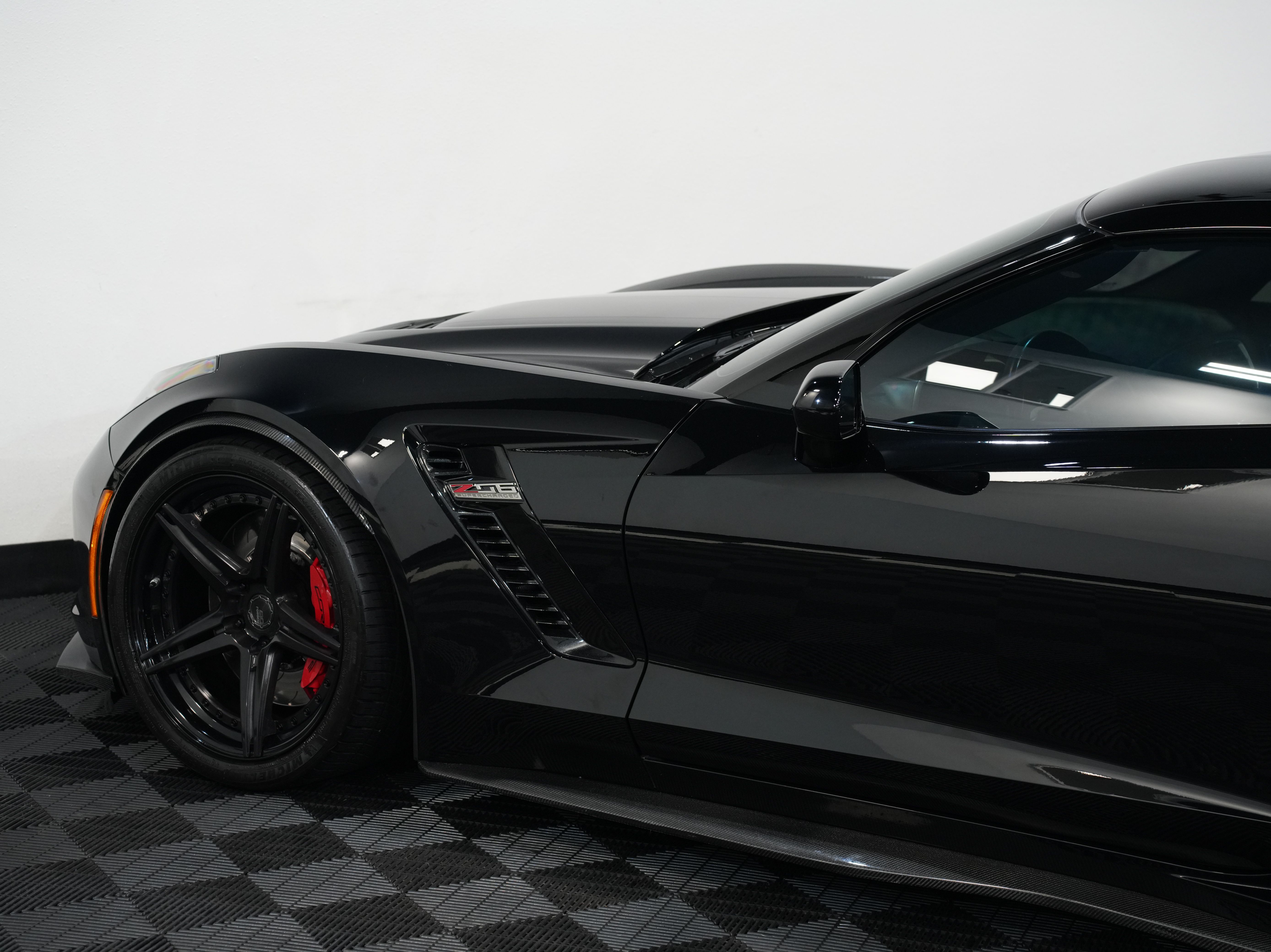 BLACK, 2019 CHEVROLET CORVETTE Image 22