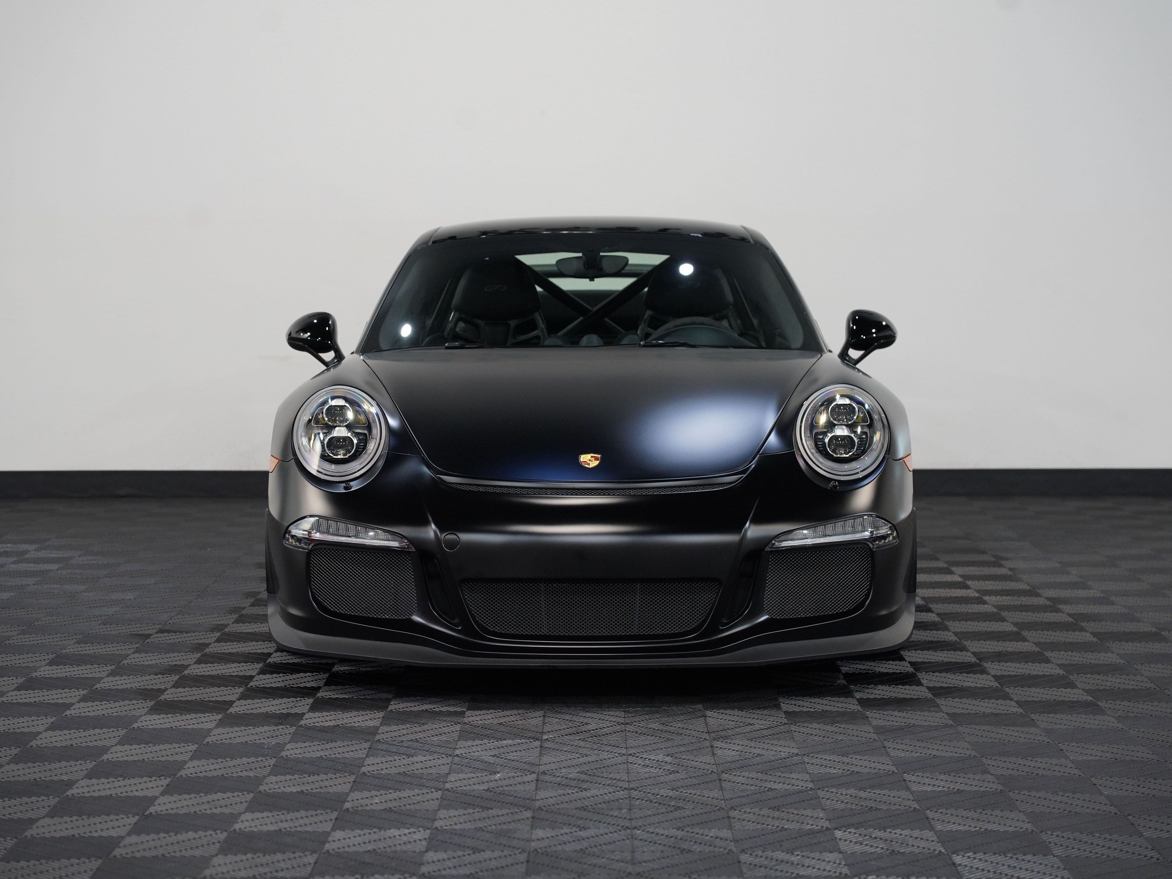 BLACK, 2015 PORSCHE 911 Image 4