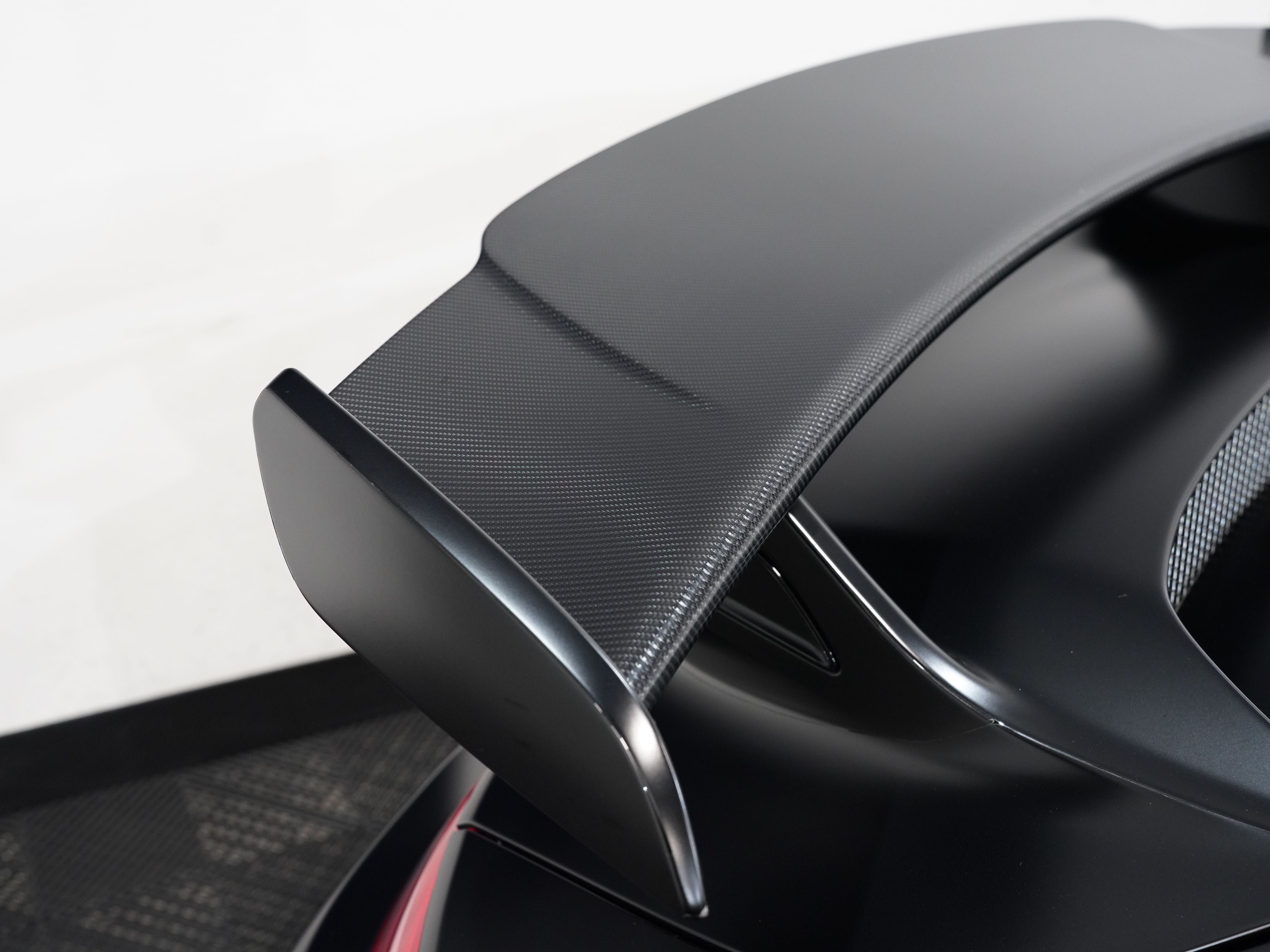 BLACK, 2015 PORSCHE 911 Image 18
