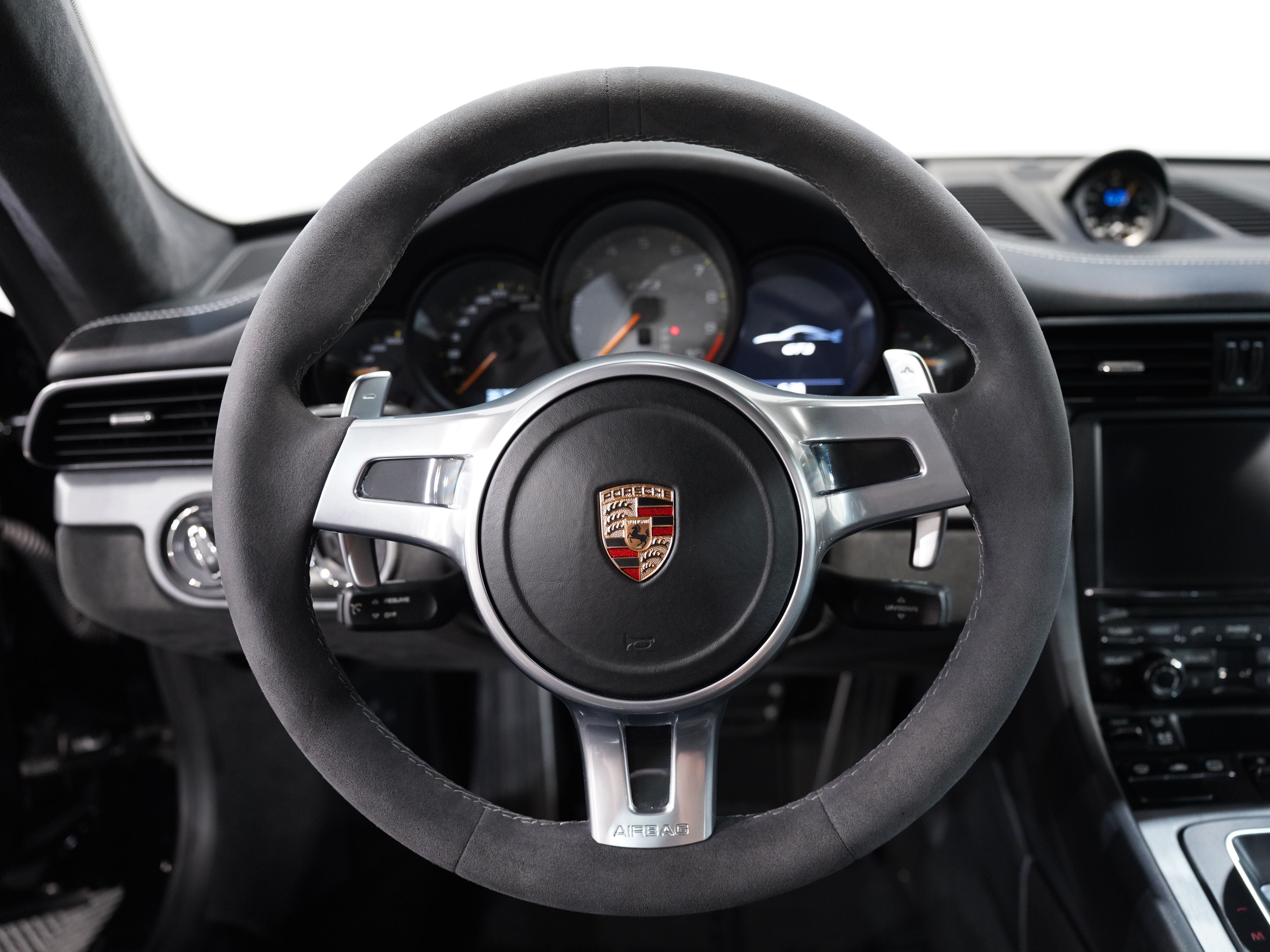 BLACK, 2015 PORSCHE 911 Image 40