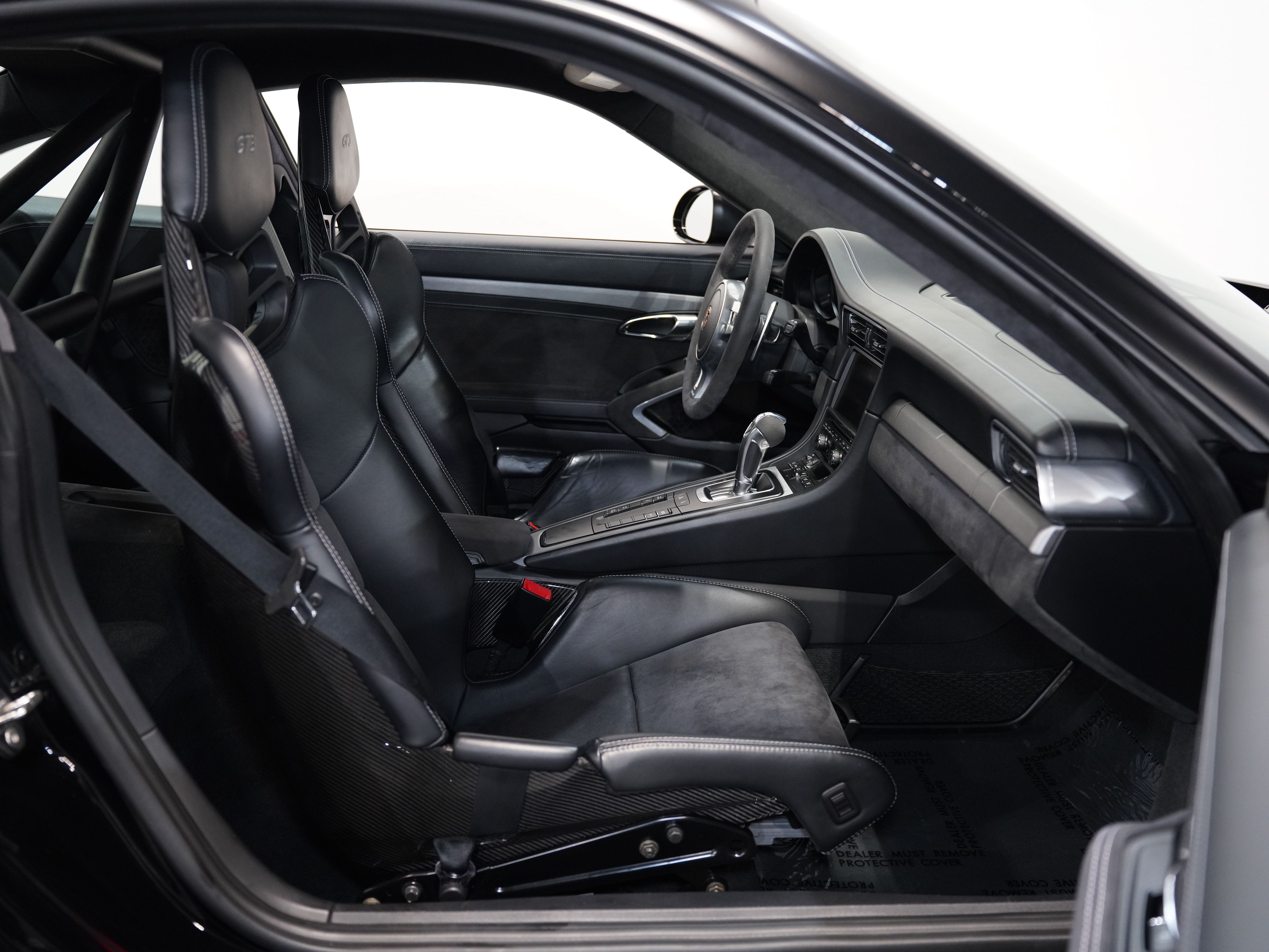 BLACK, 2015 PORSCHE 911 Image 36