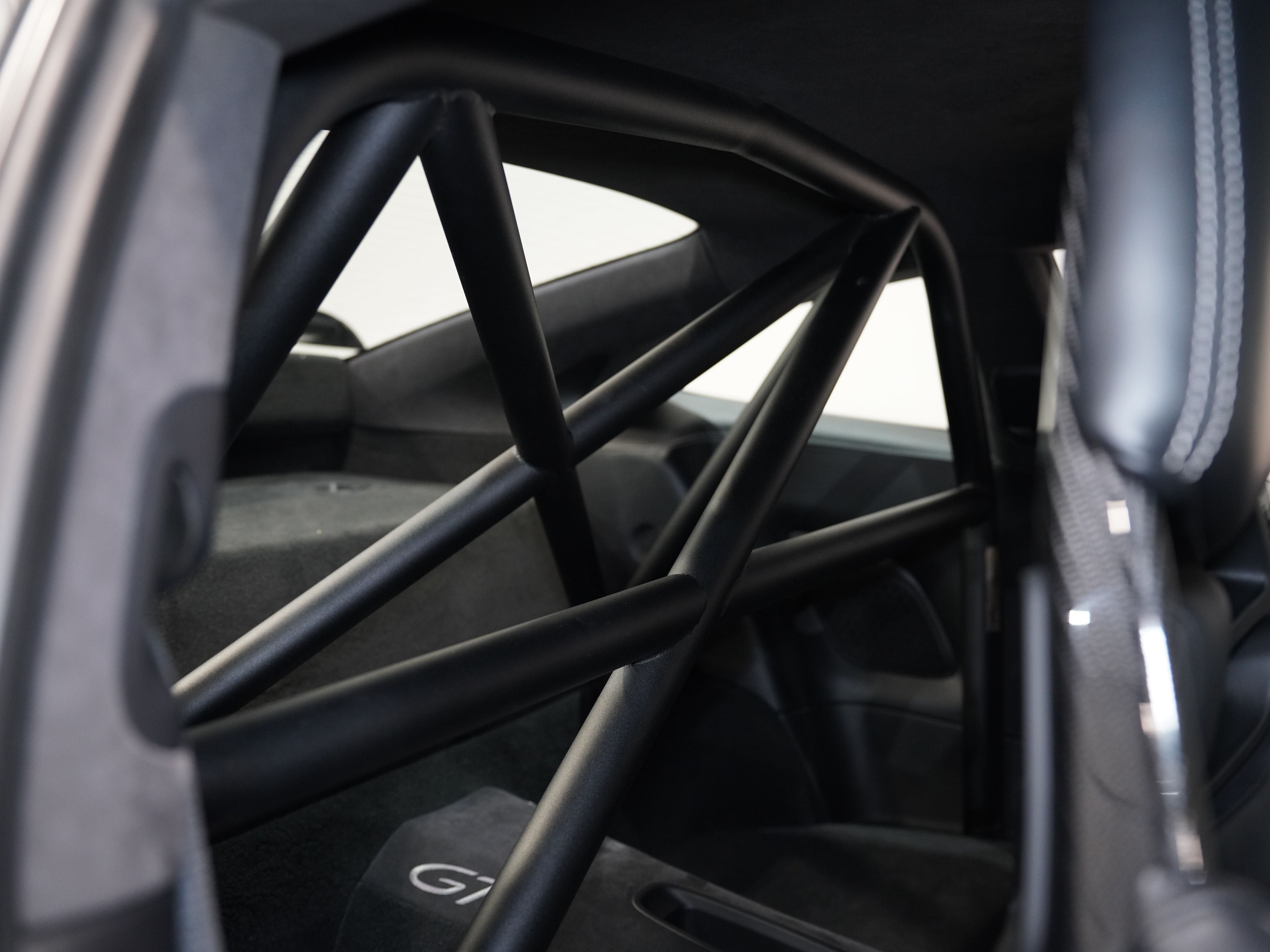 BLACK, 2015 PORSCHE 911 Image 38