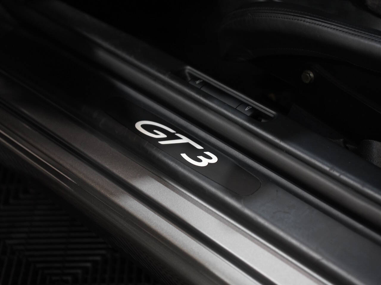 METEOR GREY METALLIC, 2007 PORSCHE 911 Image 27
