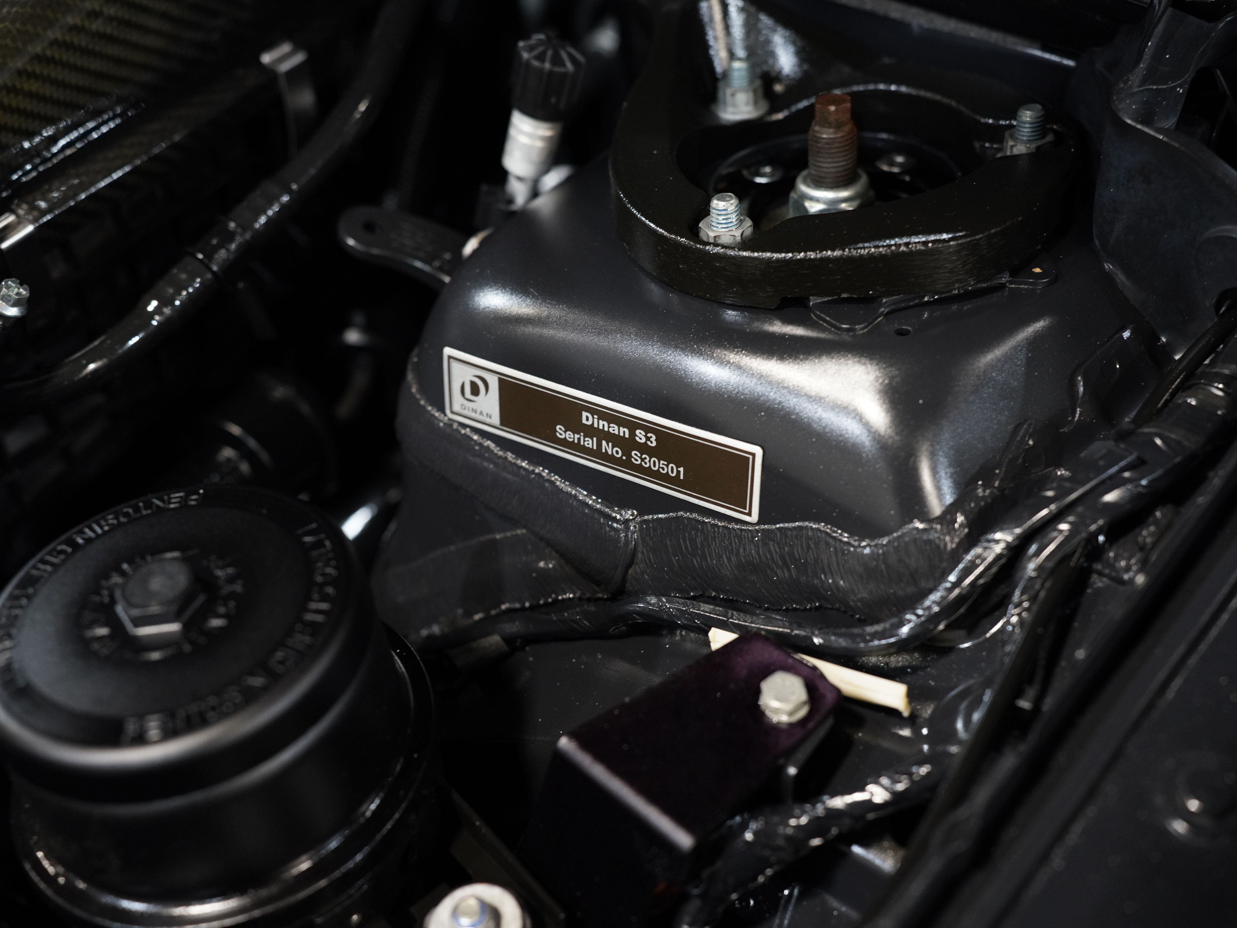 BLACK, 2011 BMW 1 SERIES Image 49