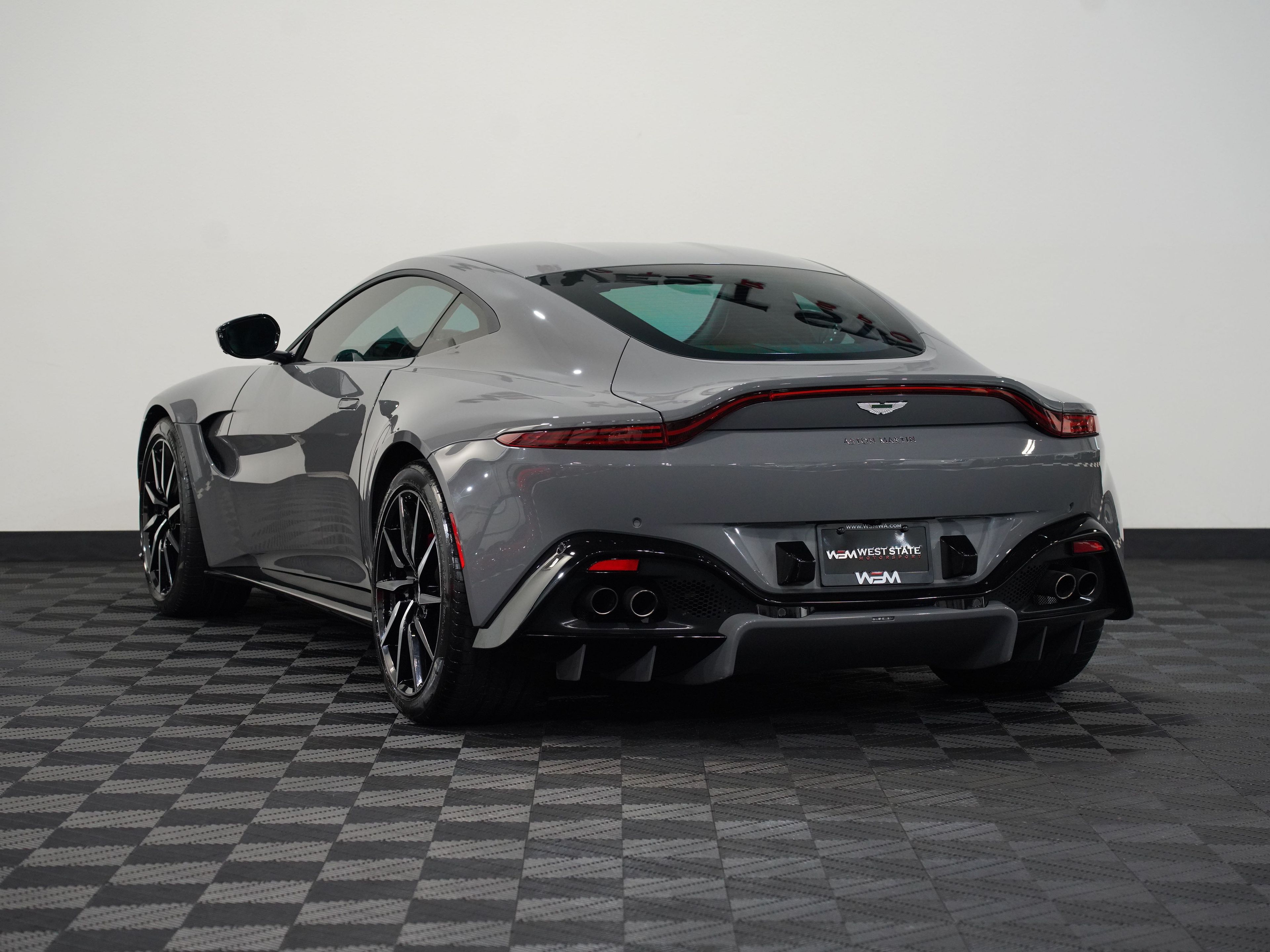 CHINA GREY, 2019 ASTON MARTIN VANTAGE Image 8
