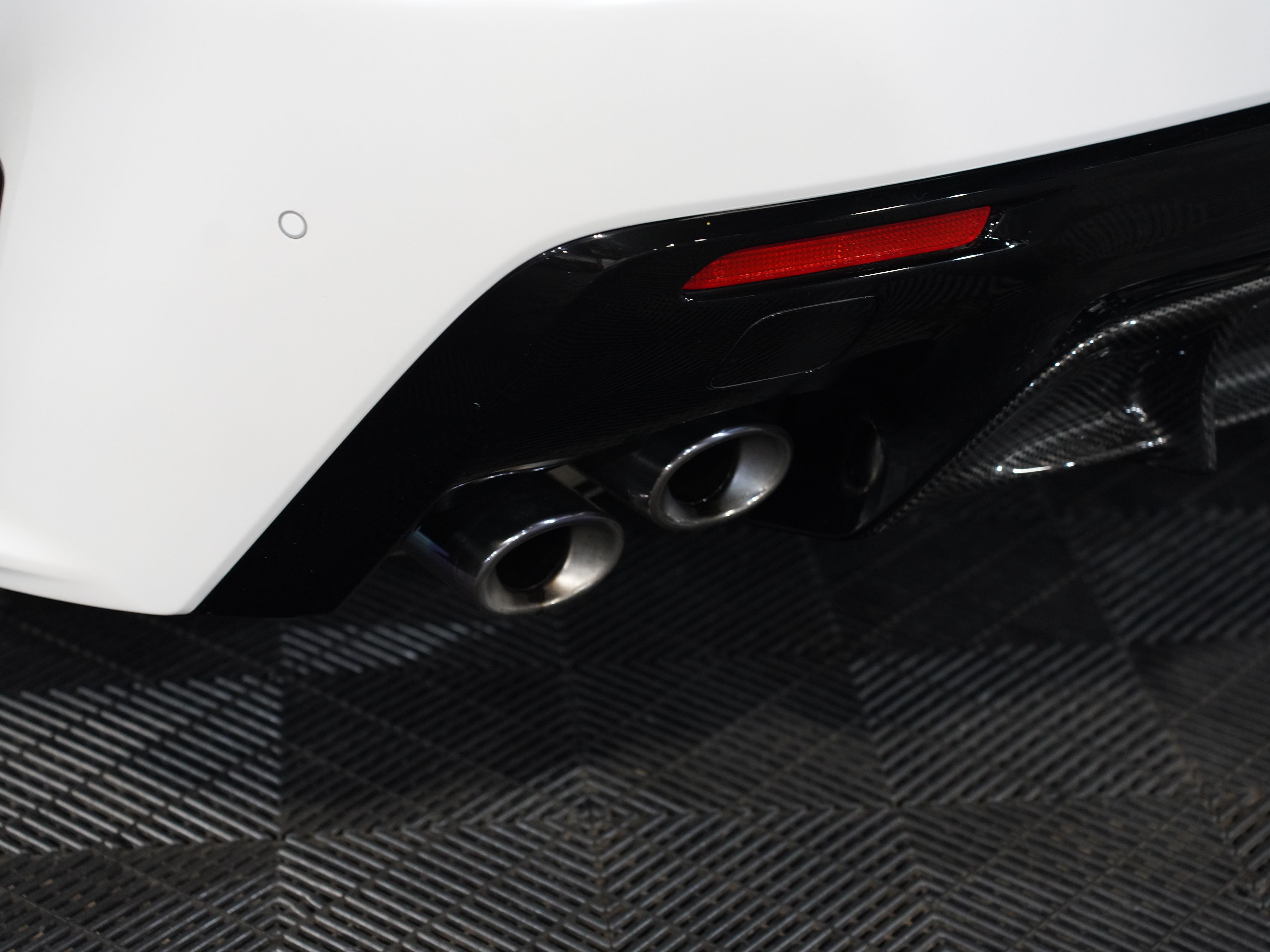 WHITE, 2021 LEXUS RC Image 22