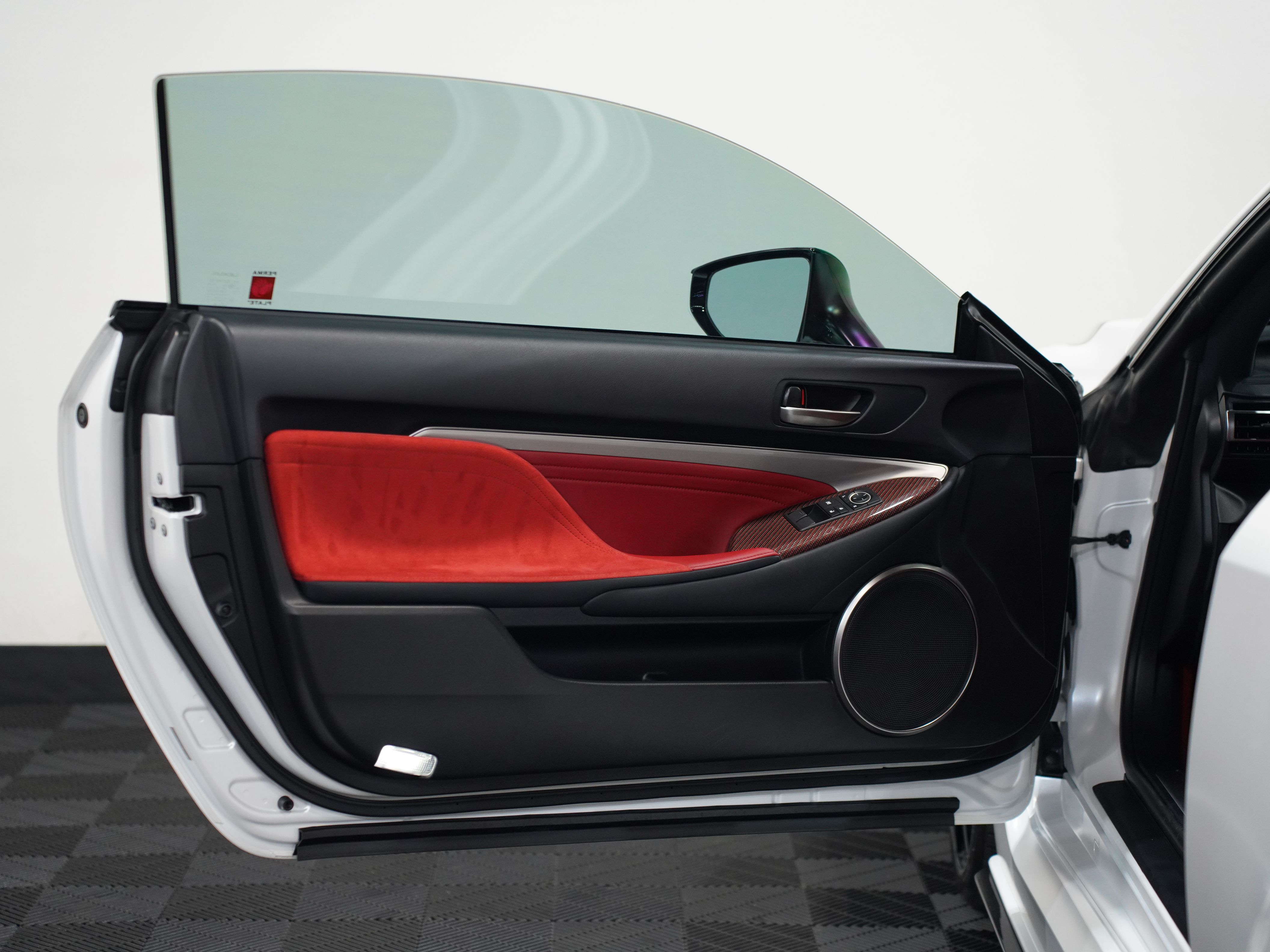 WHITE, 2021 LEXUS RC Image 29