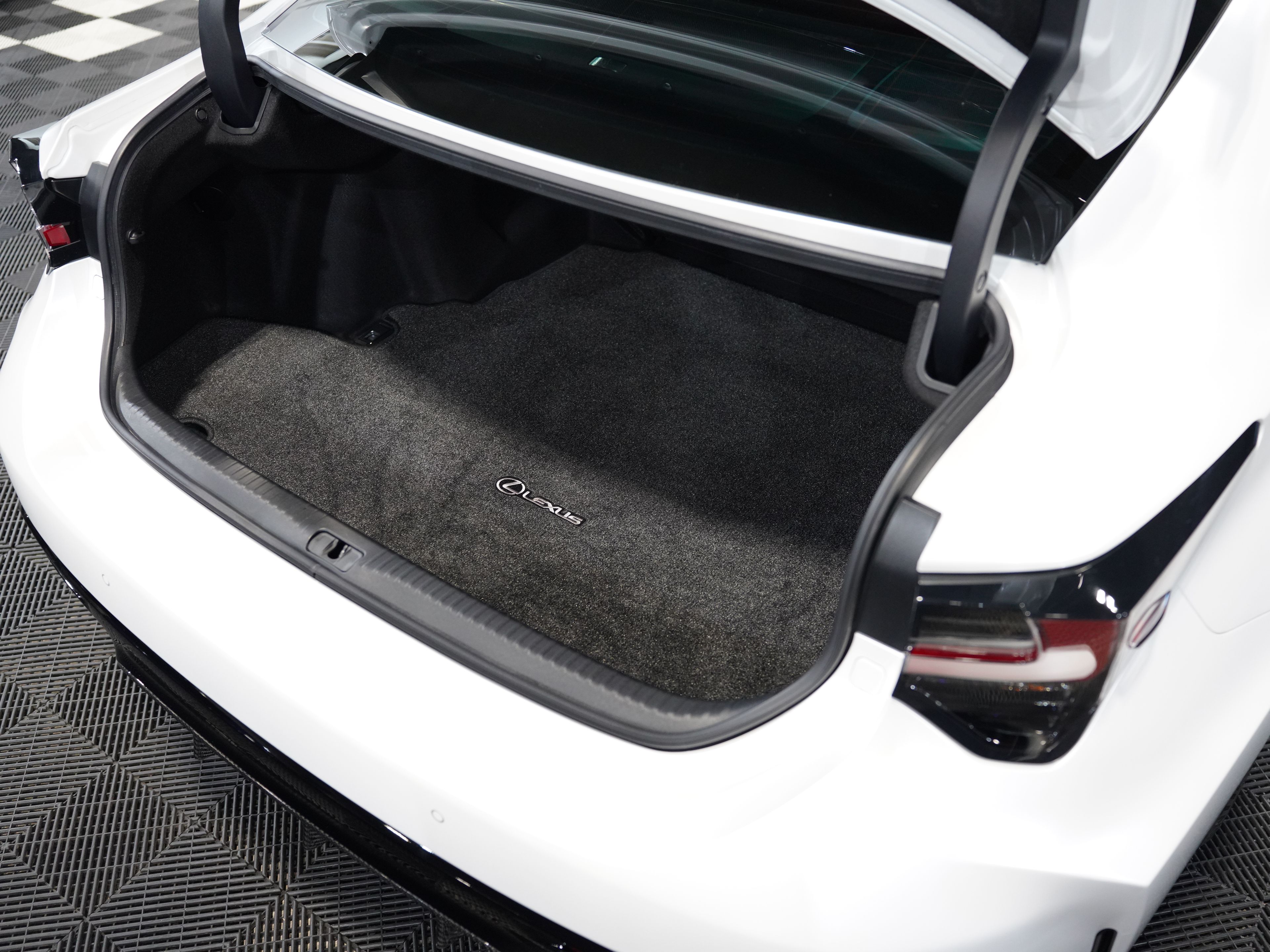 WHITE, 2021 LEXUS RC Thumnail Image 57