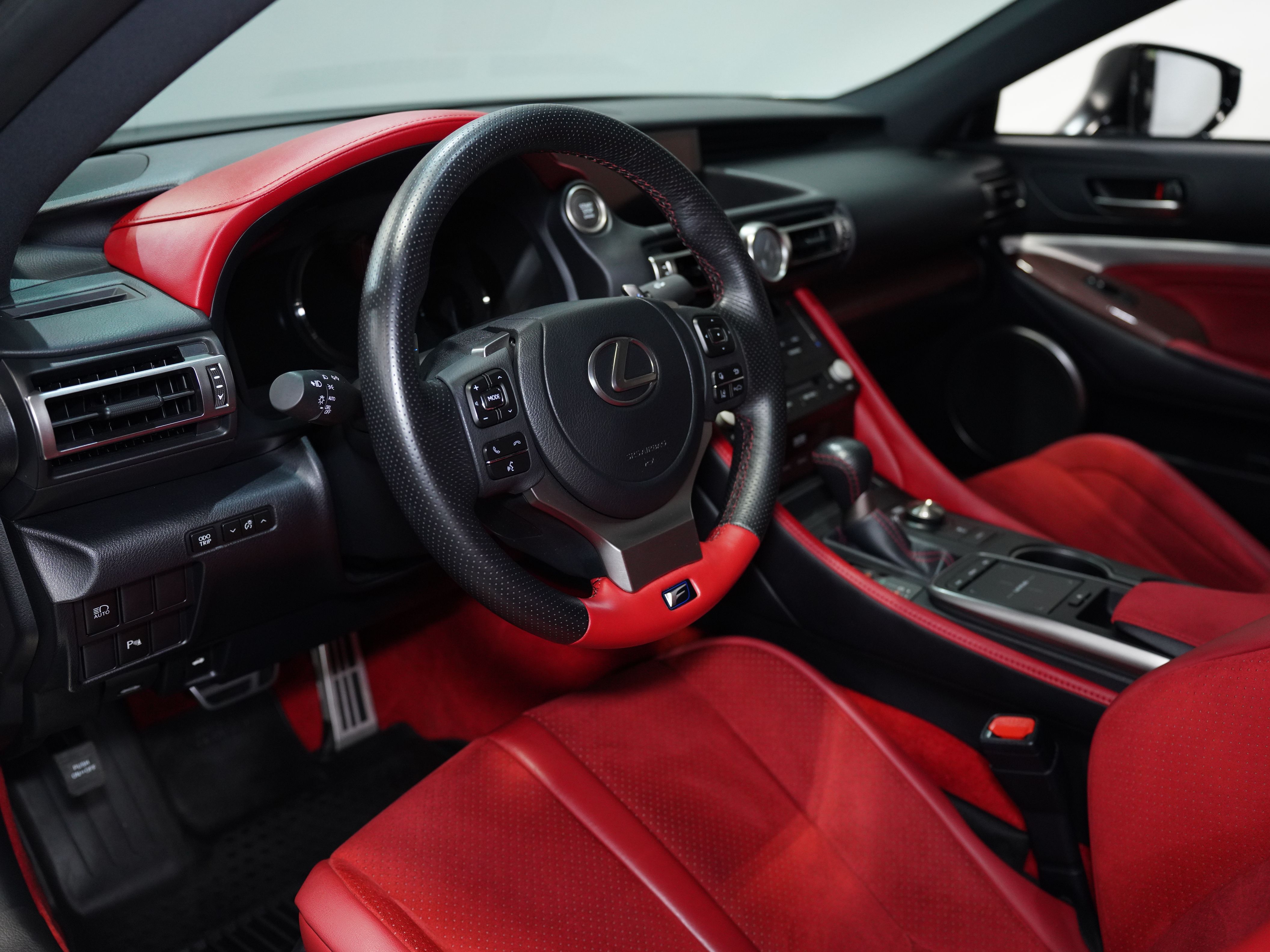 WHITE, 2021 LEXUS RC Image 37