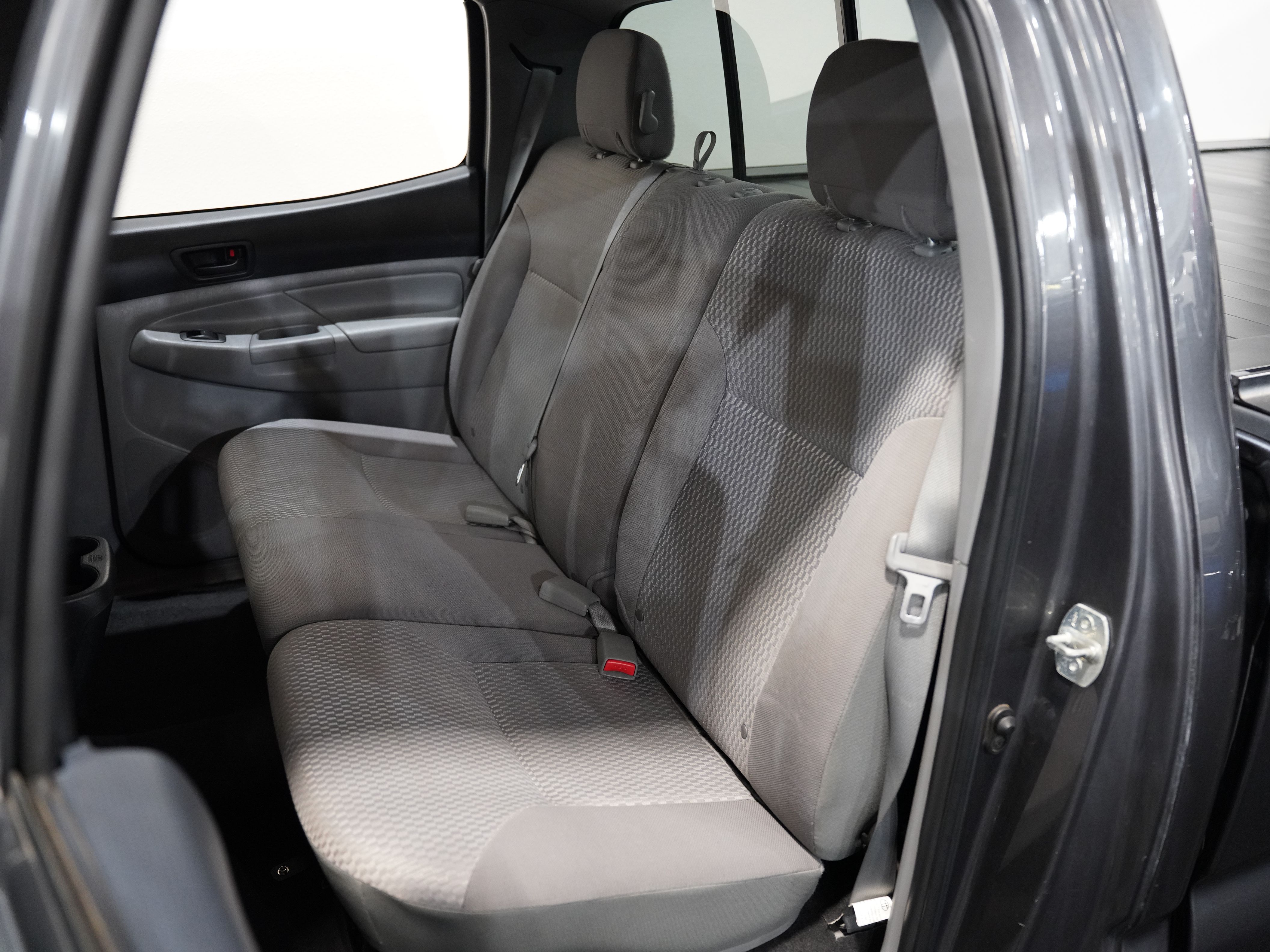 GRAY, 2013 TOYOTA TACOMA DOUBLE CAB Image 37