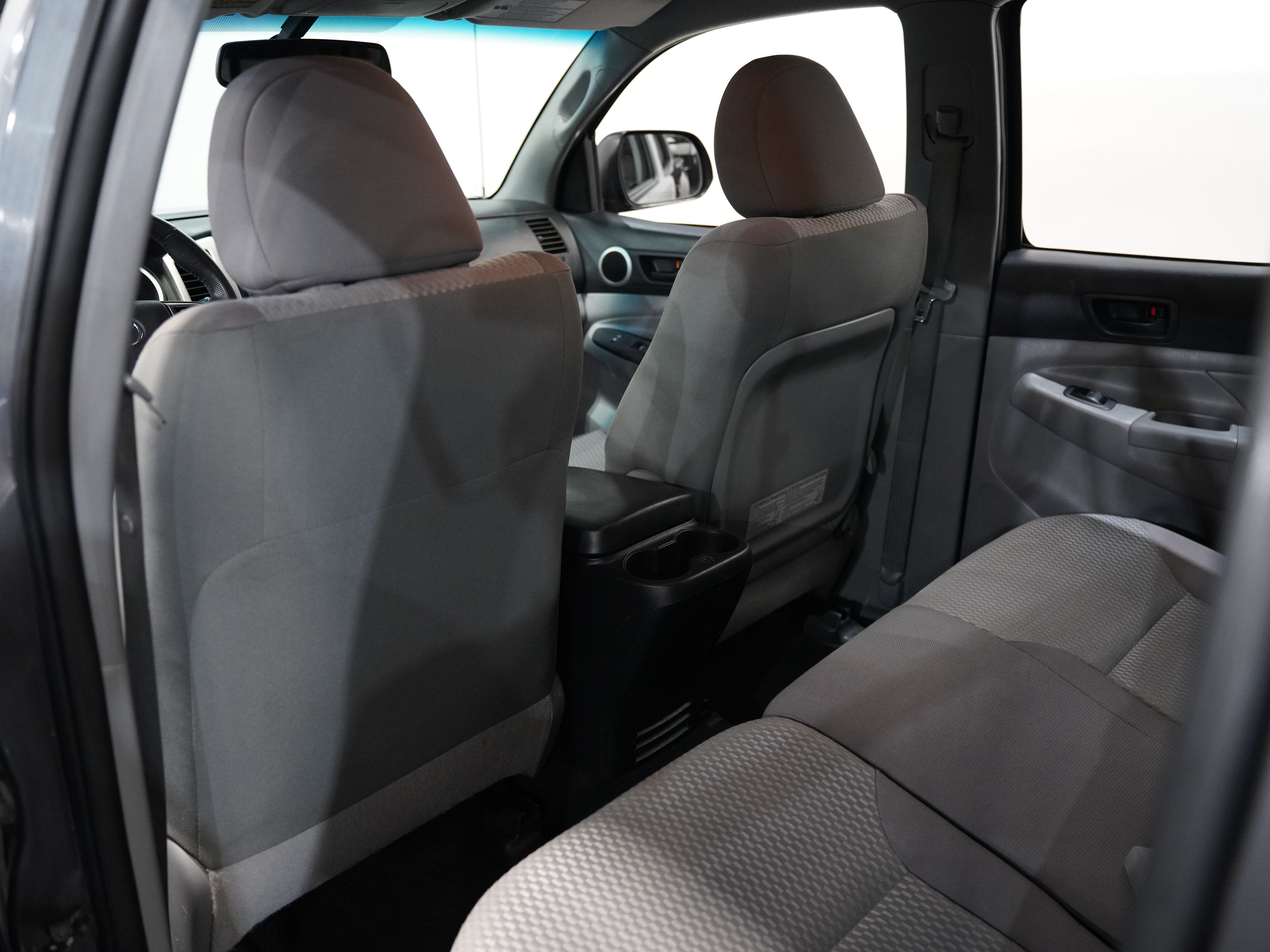 GRAY, 2013 TOYOTA TACOMA DOUBLE CAB Image 38