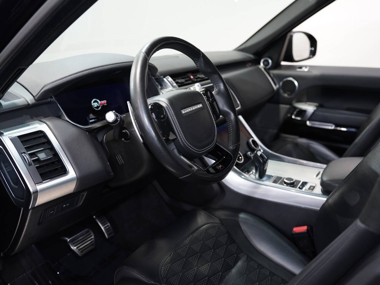 LIGURIAN BLACK W/SVO PREMIUM PALETTE BLACK ULTRA M, 2019 LAND ROVER RANGE ROVER SPORT Image 32