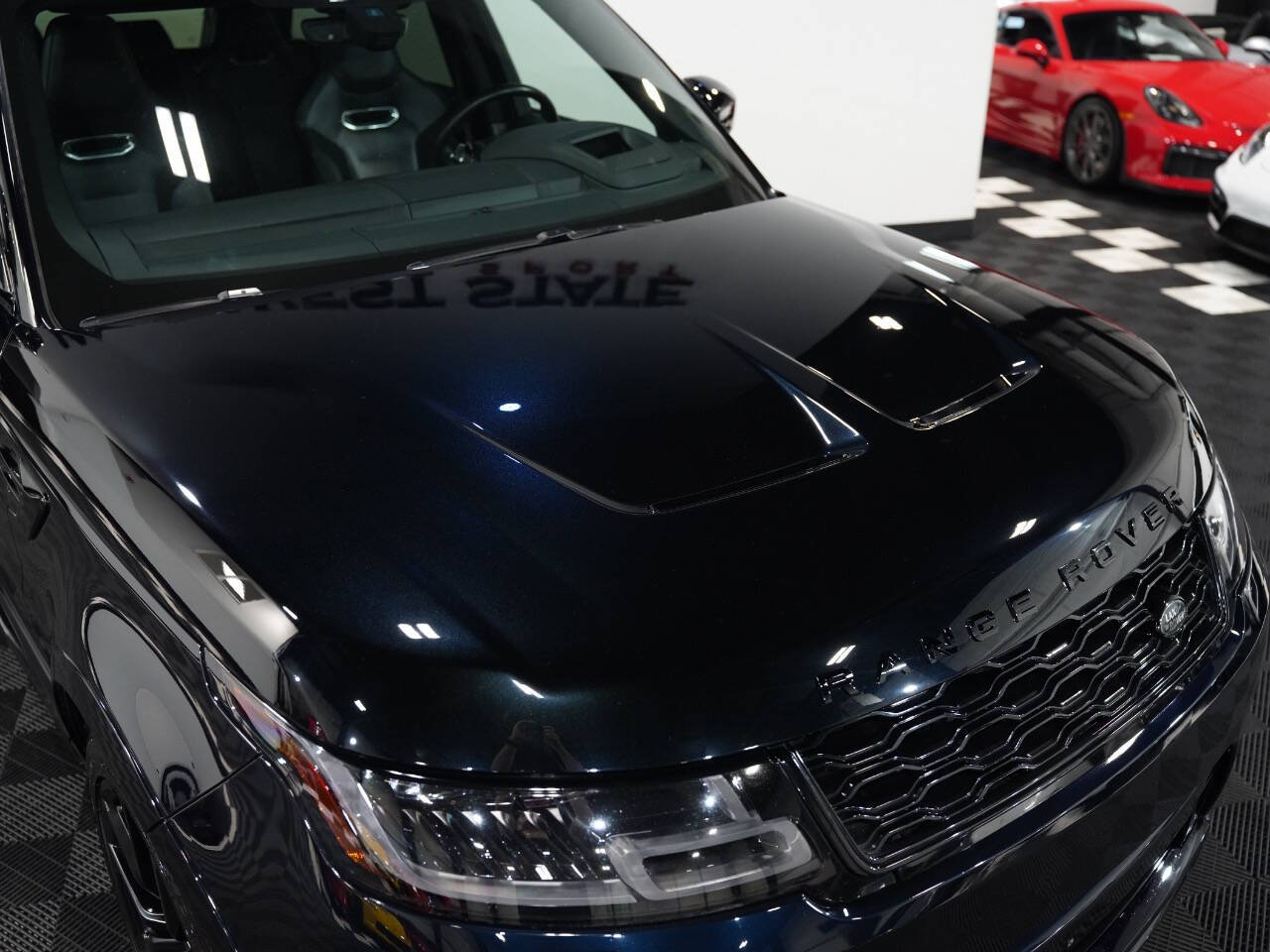 LIGURIAN BLACK W/SVO PREMIUM PALETTE BLACK ULTRA M, 2019 LAND ROVER RANGE ROVER SPORT Image 12