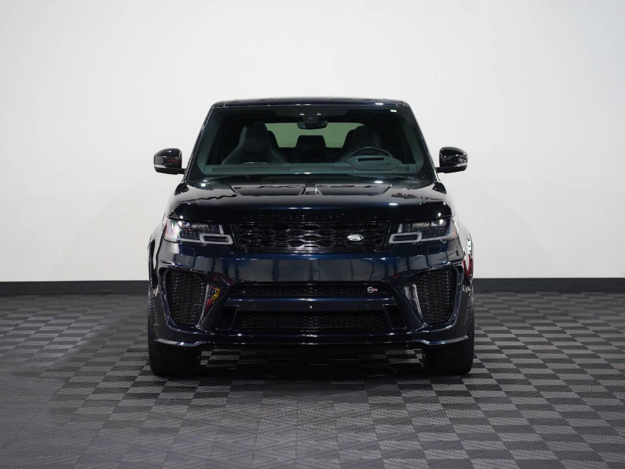 LIGURIAN BLACK W/SVO PREMIUM PALETTE BLACK ULTRA M, 2019 LAND ROVER RANGE ROVER SPORT Image 4
