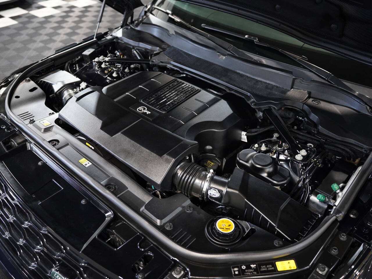 LIGURIAN BLACK W/SVO PREMIUM PALETTE BLACK ULTRA M, 2019 LAND ROVER RANGE ROVER SPORT Image 55