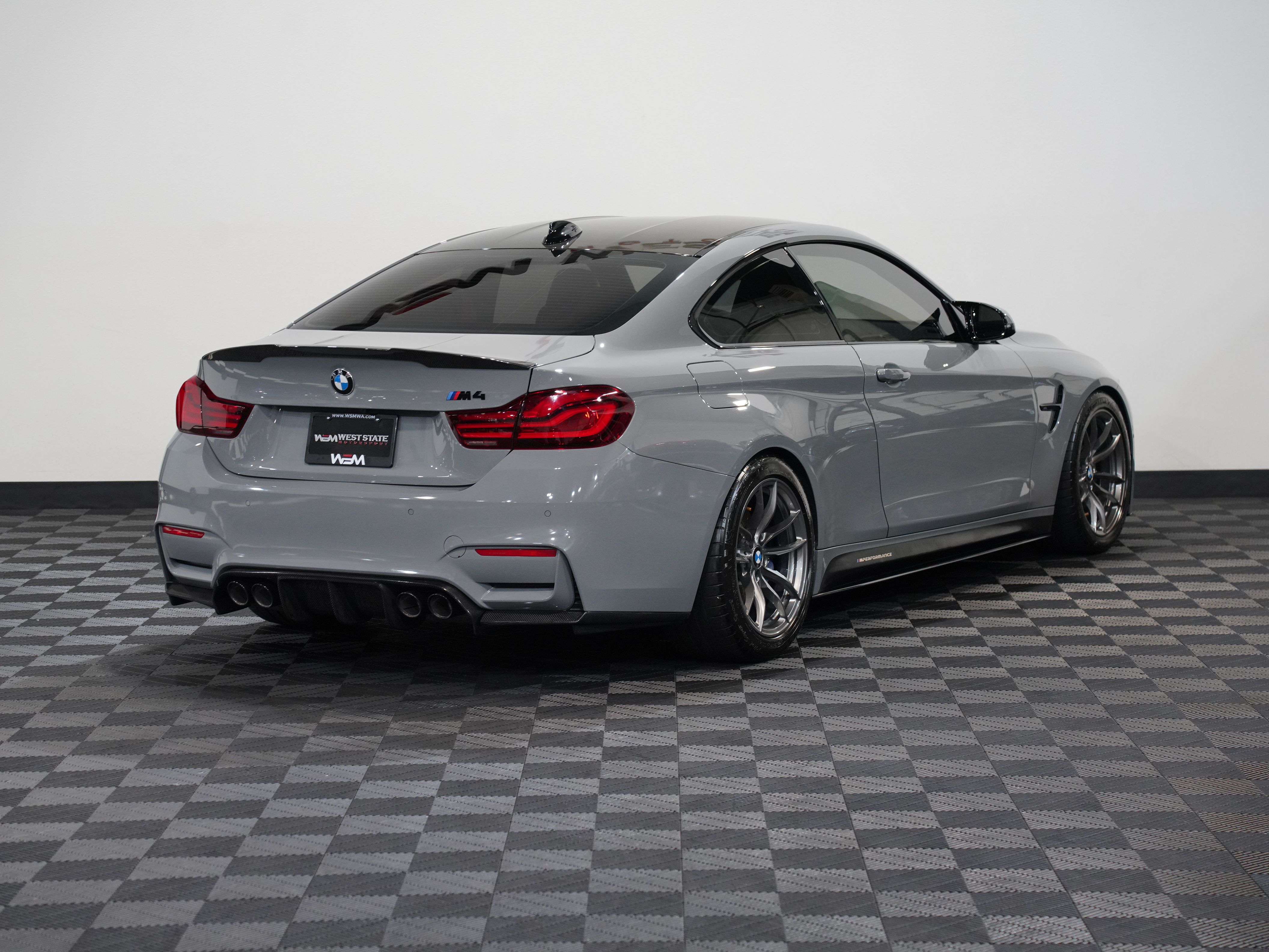 2020 BMW M4 Image 6