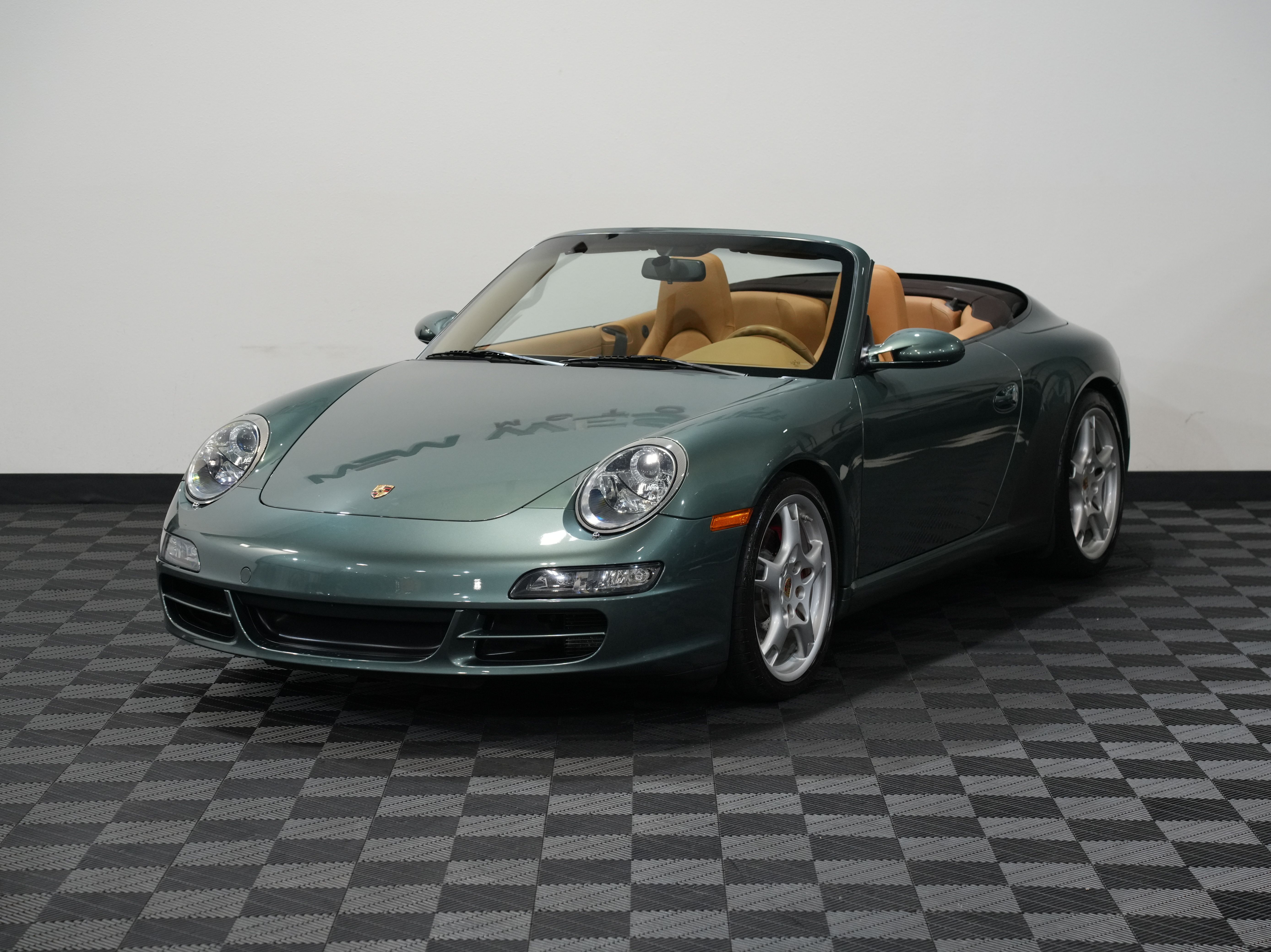 GREEN, 2008 PORSCHE 911 Image 3