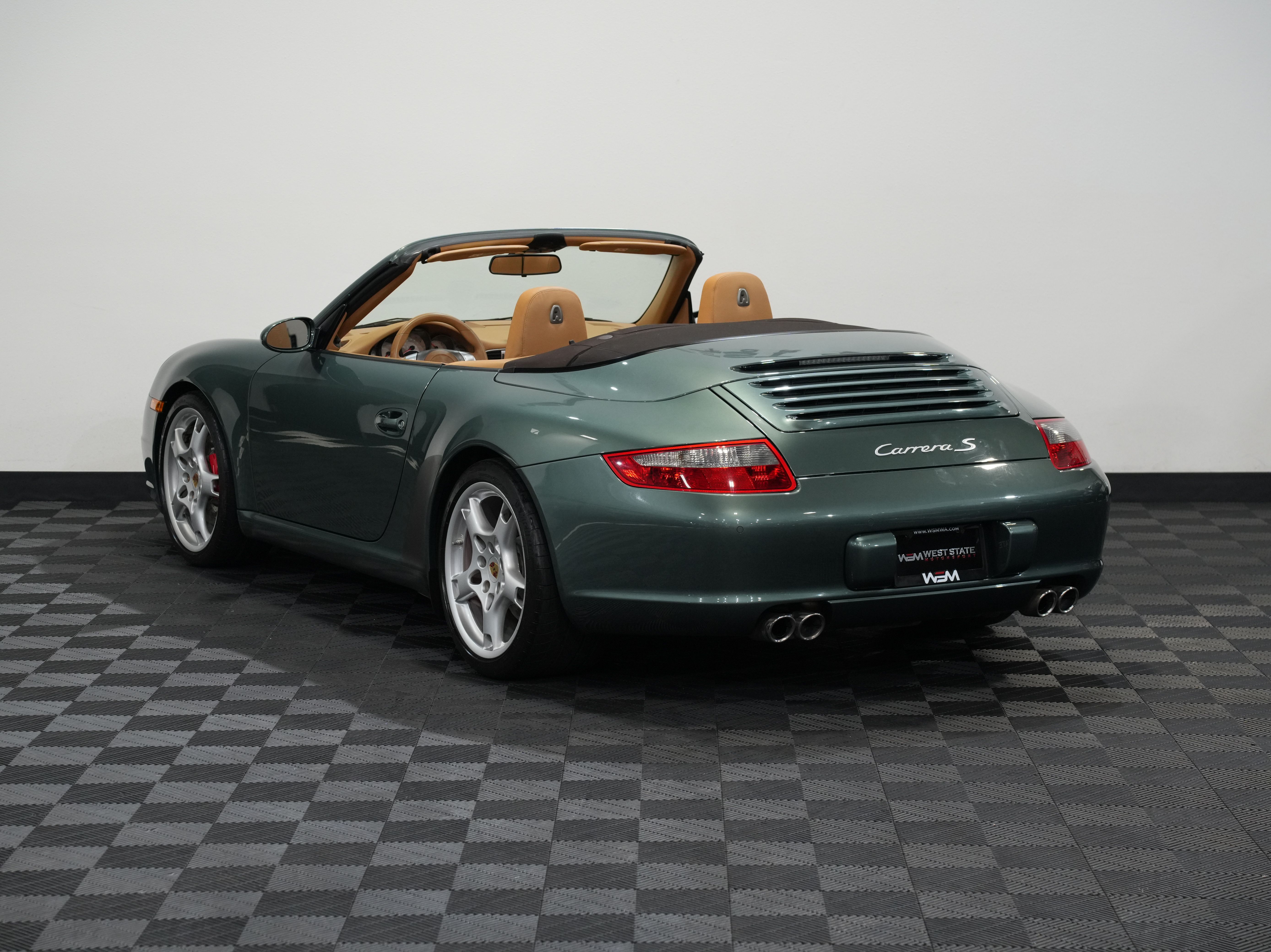 GREEN, 2008 PORSCHE 911 Image 9