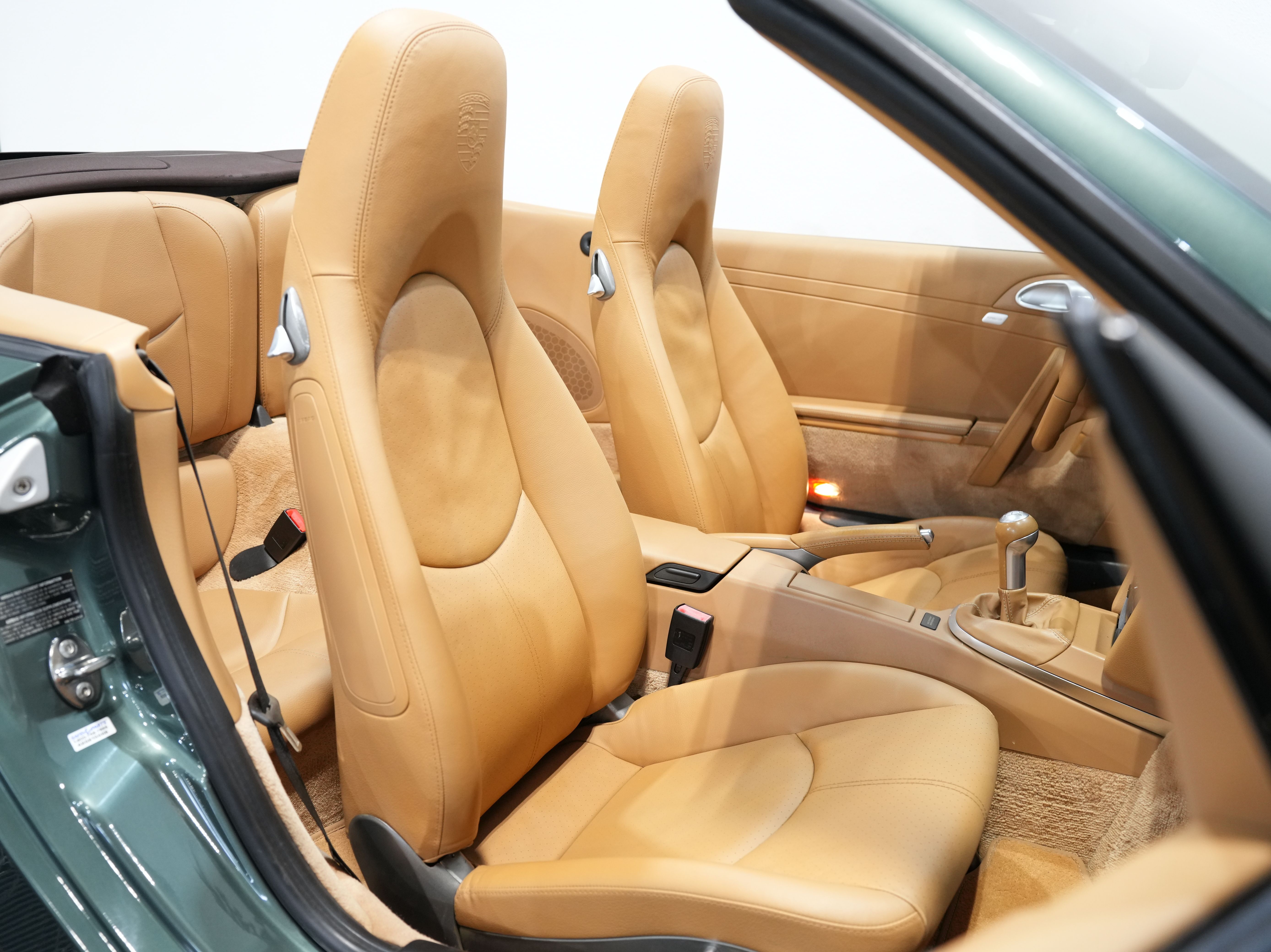 GREEN, 2008 PORSCHE 911 Image 31