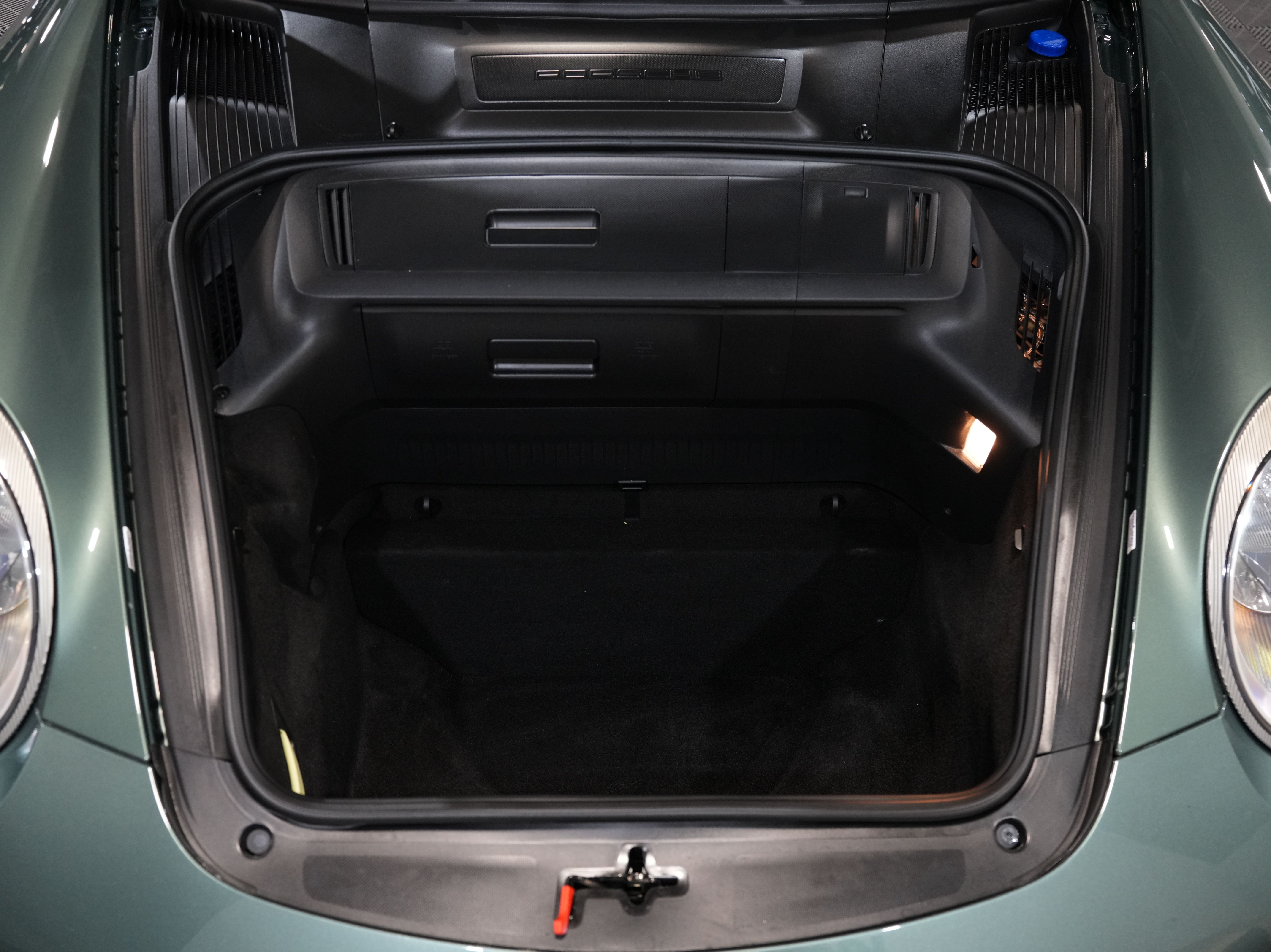 GREEN, 2008 PORSCHE 911 Image 43