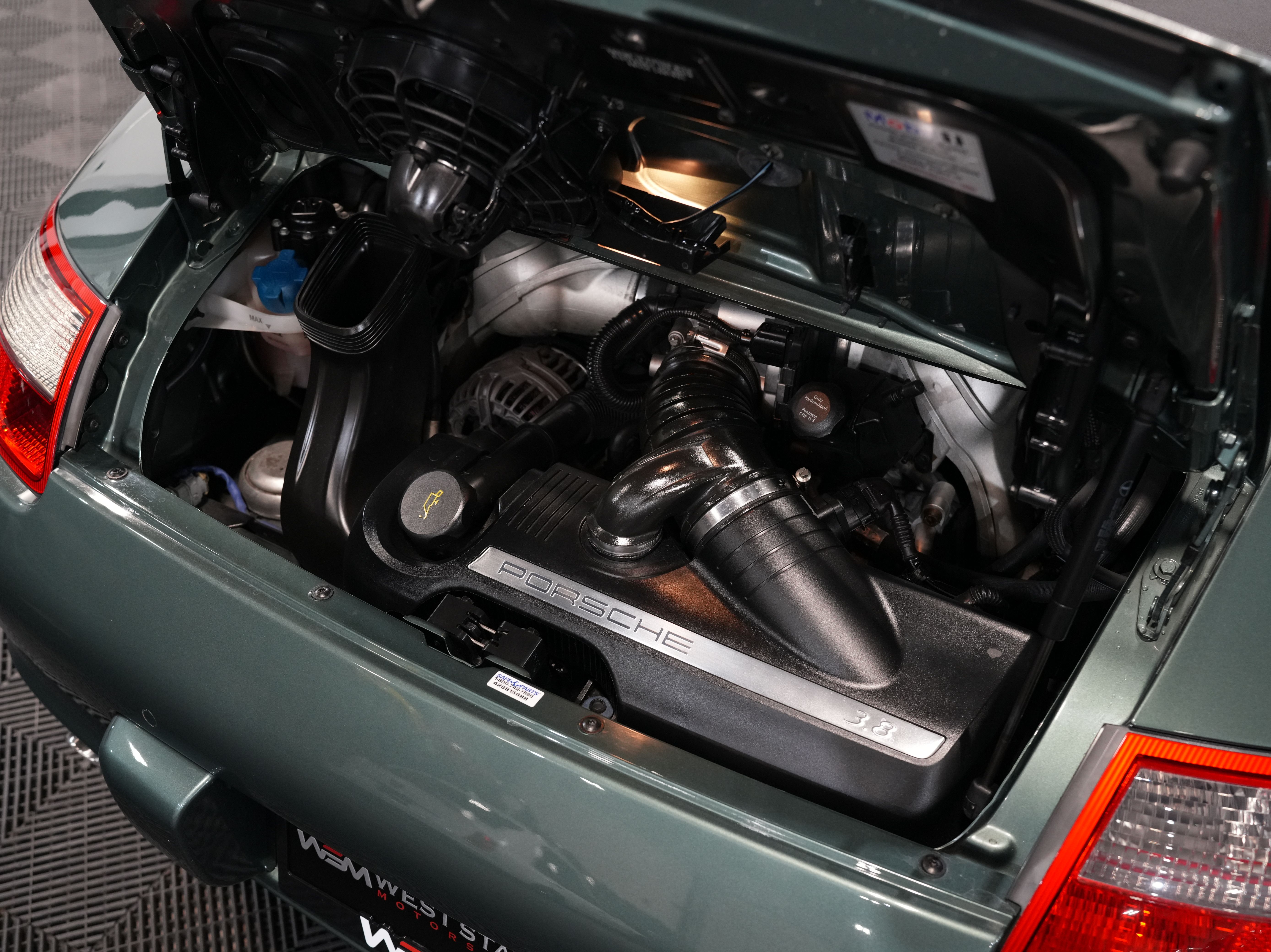 GREEN, 2008 PORSCHE 911 Image 47