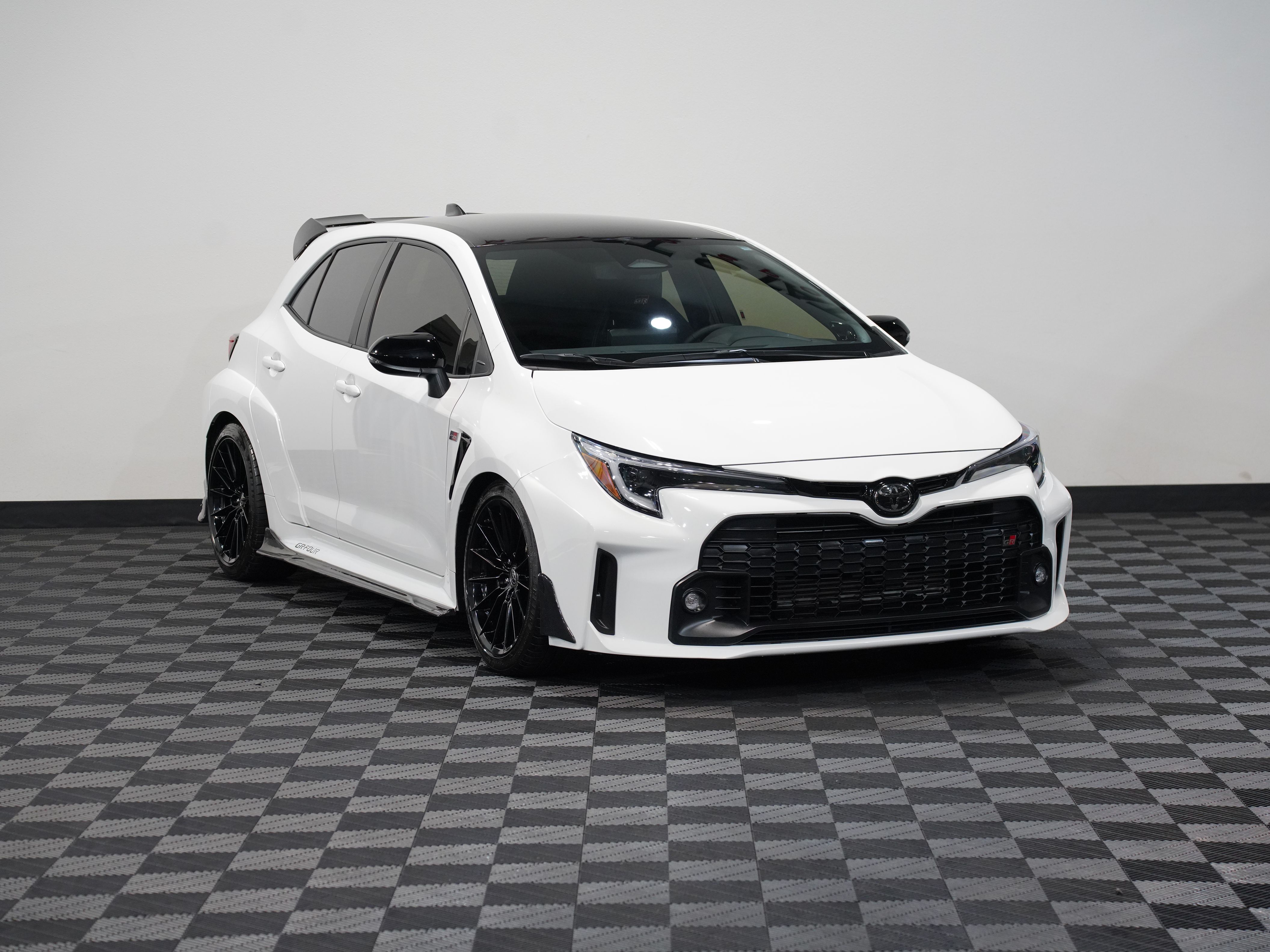 2023 TOYOTA GR COROLLA Image 6