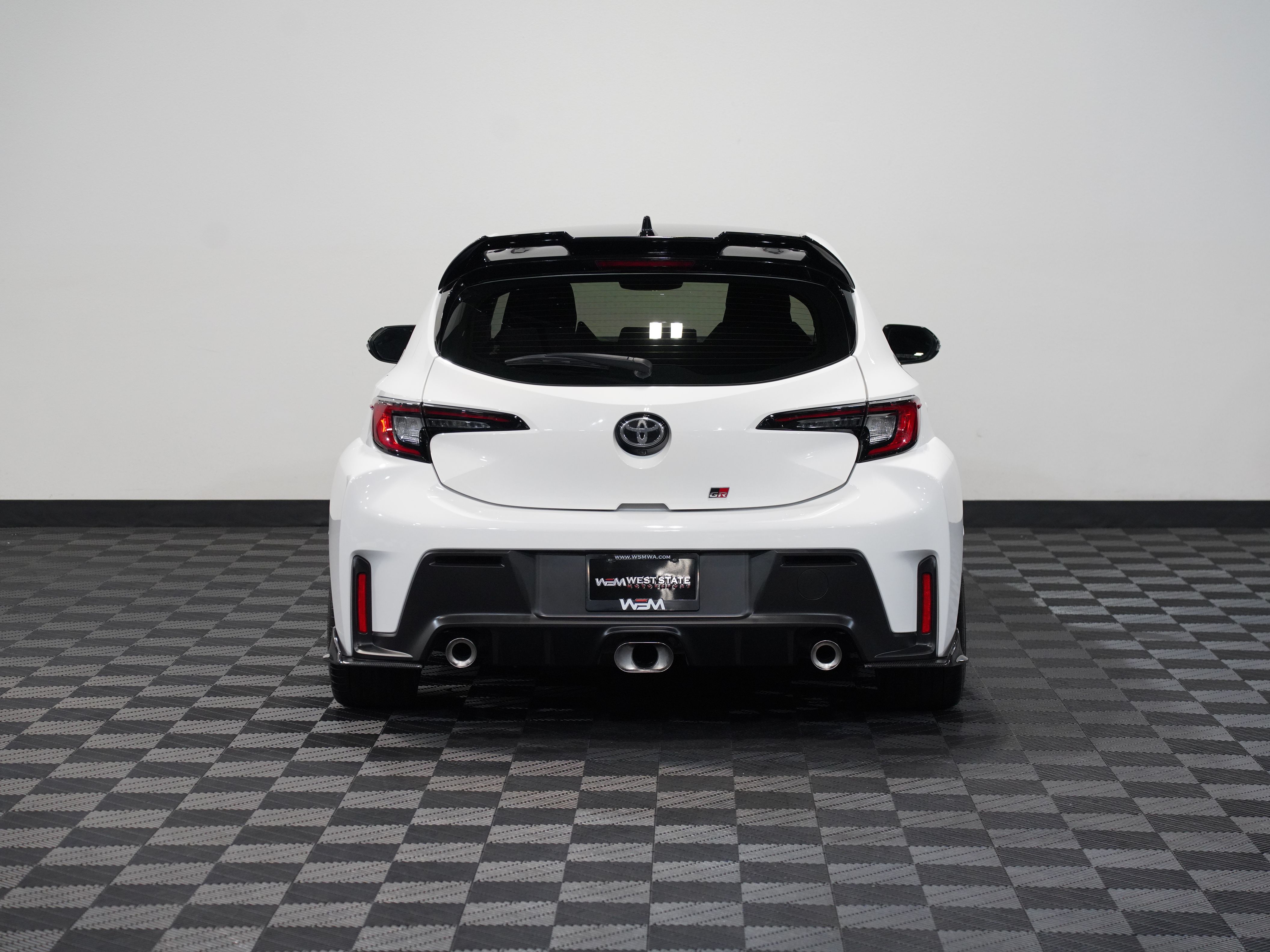 2023 TOYOTA GR COROLLA Image 8