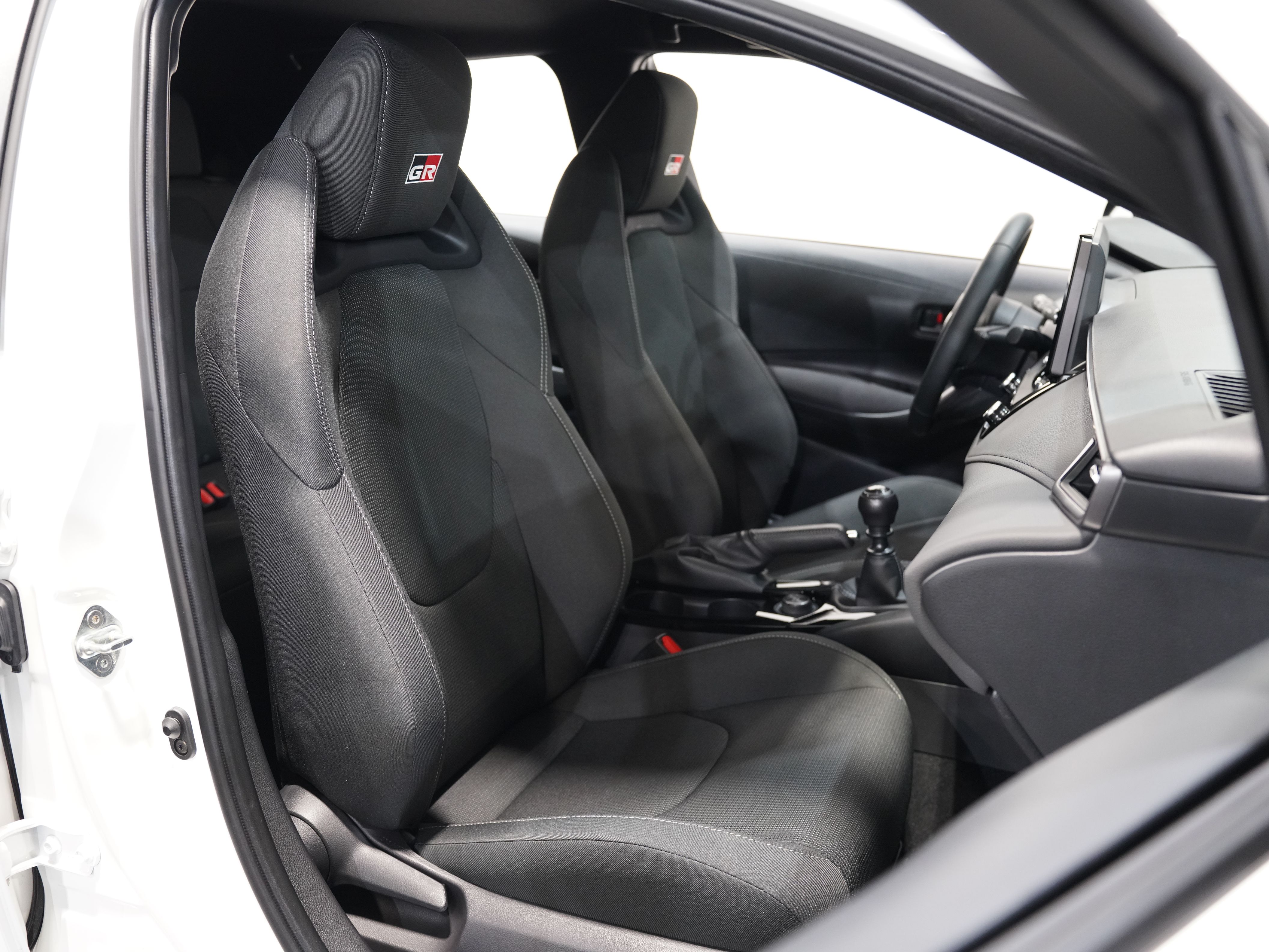 2023 TOYOTA GR COROLLA Image 38