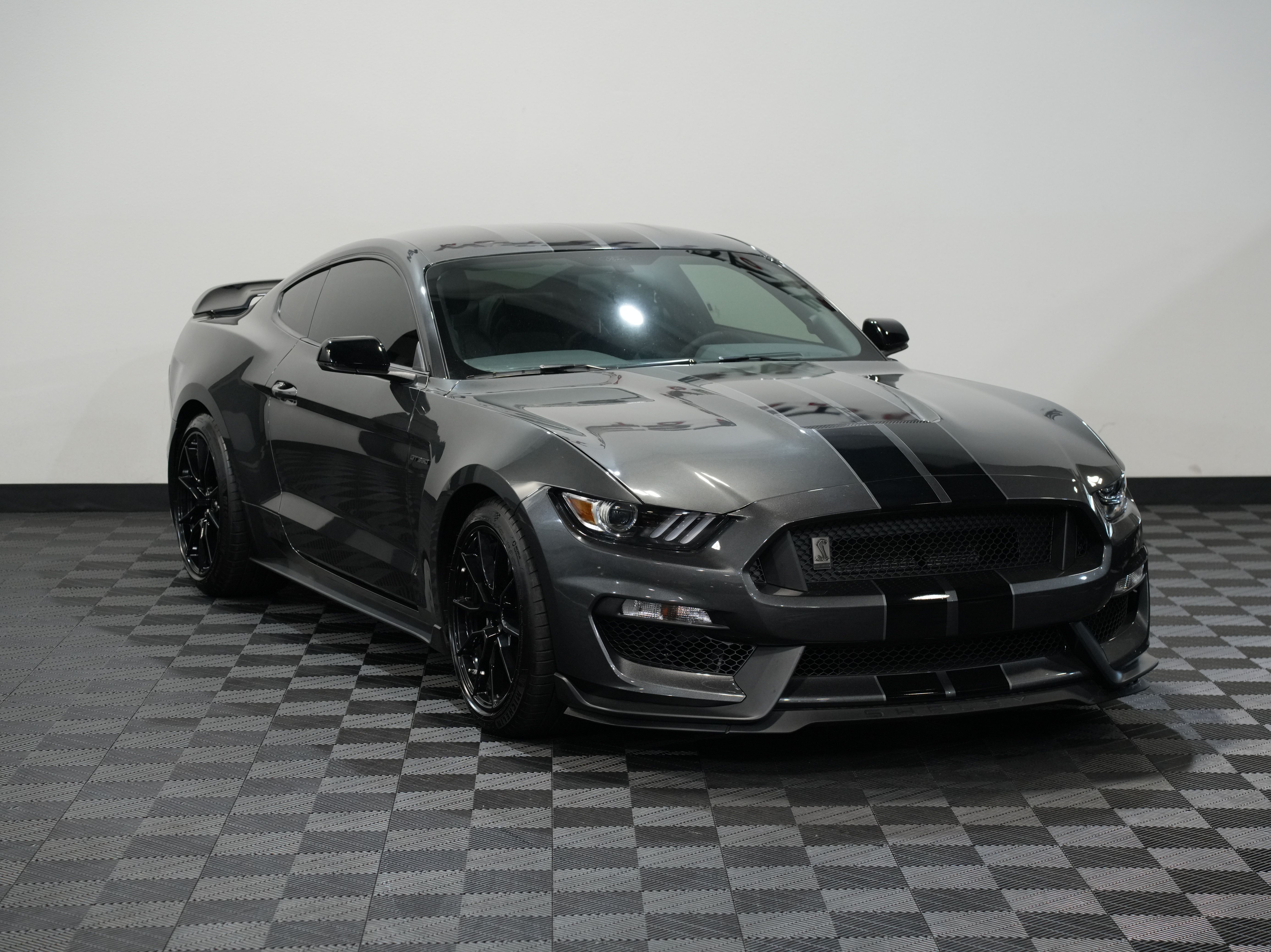 GRAY, 2019 FORD MUSTANG Image 5