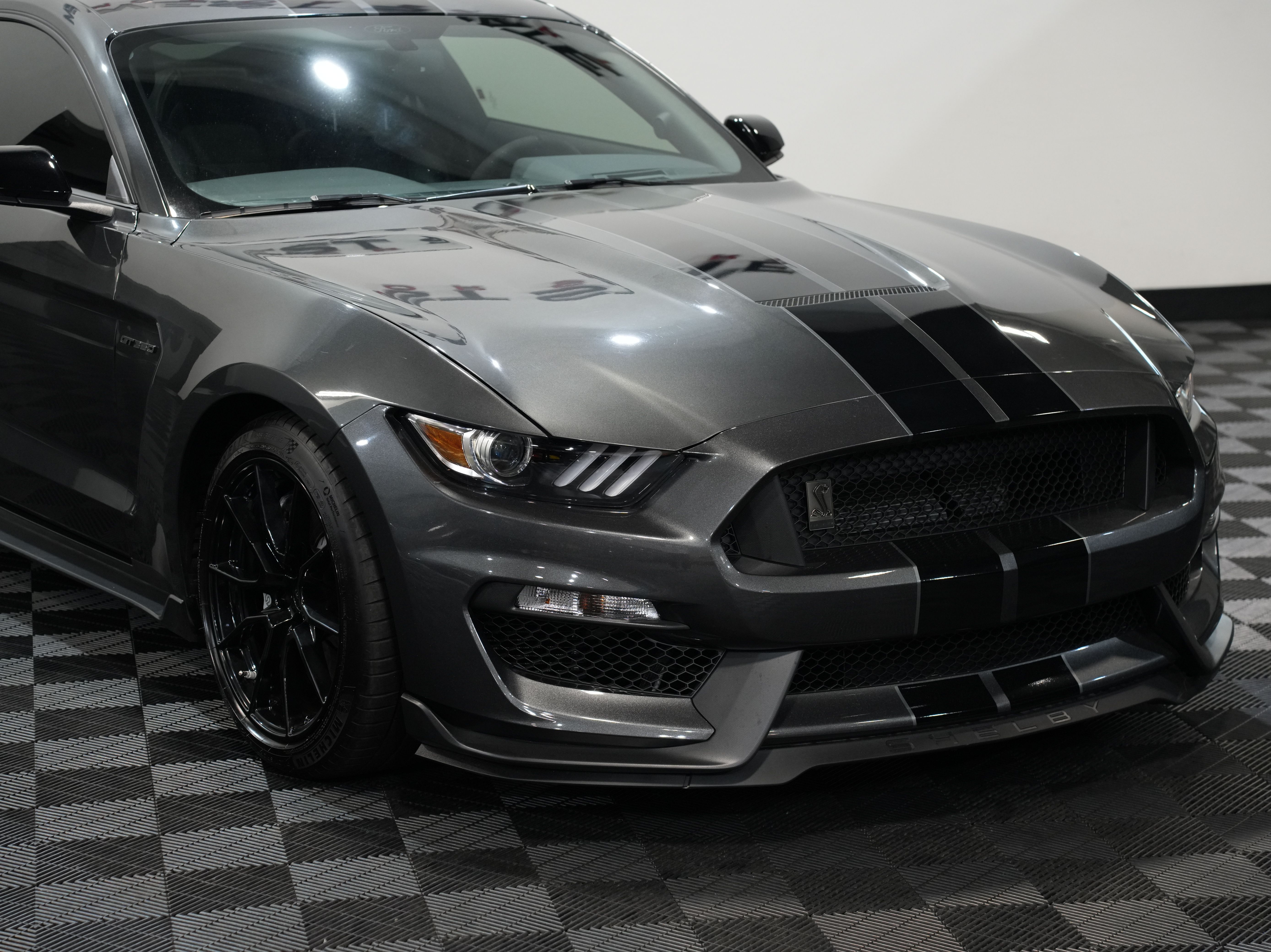 GRAY, 2019 FORD MUSTANG Image 9