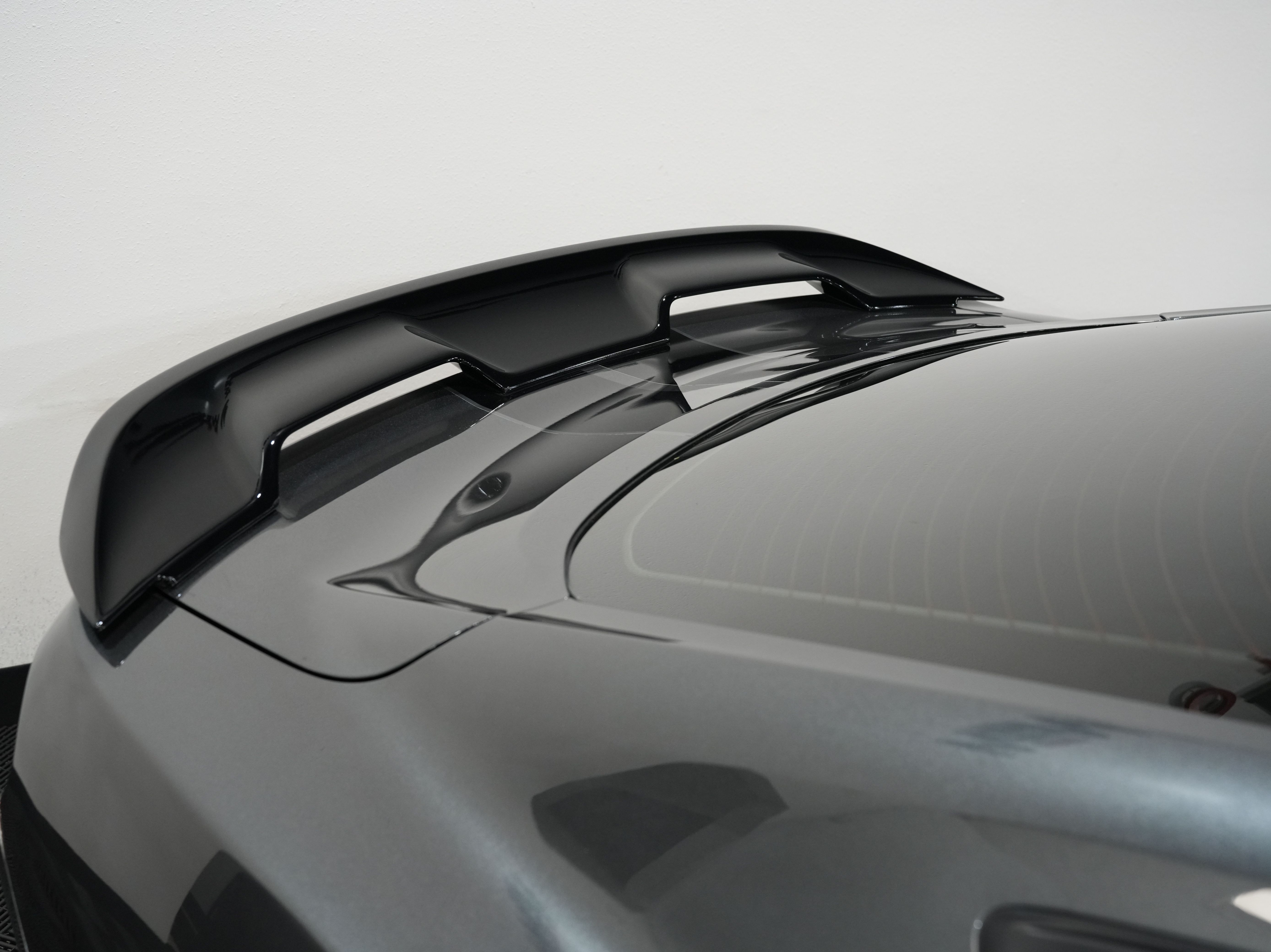 GRAY, 2019 FORD MUSTANG Image 17