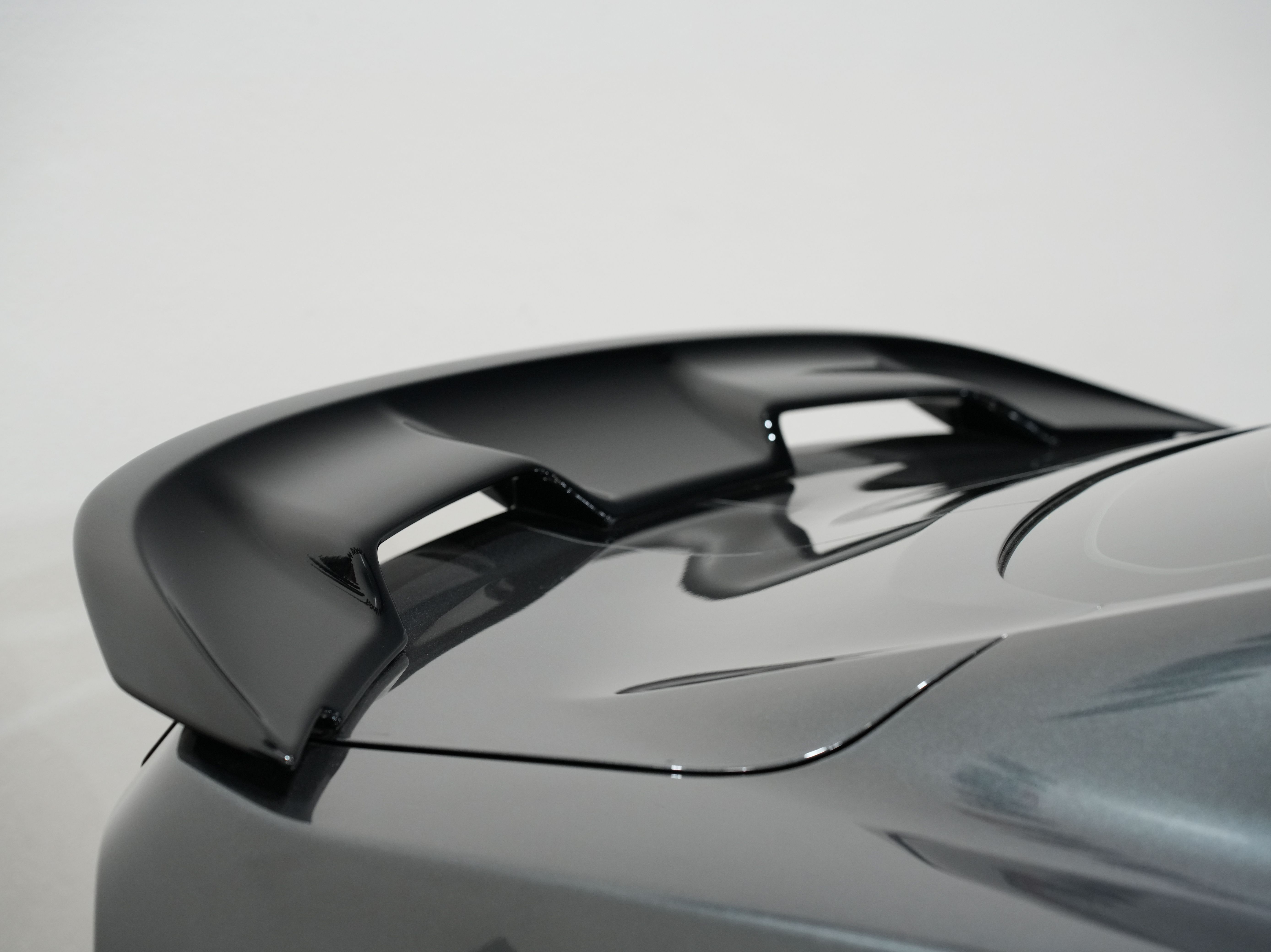 GRAY, 2019 FORD MUSTANG Image 18