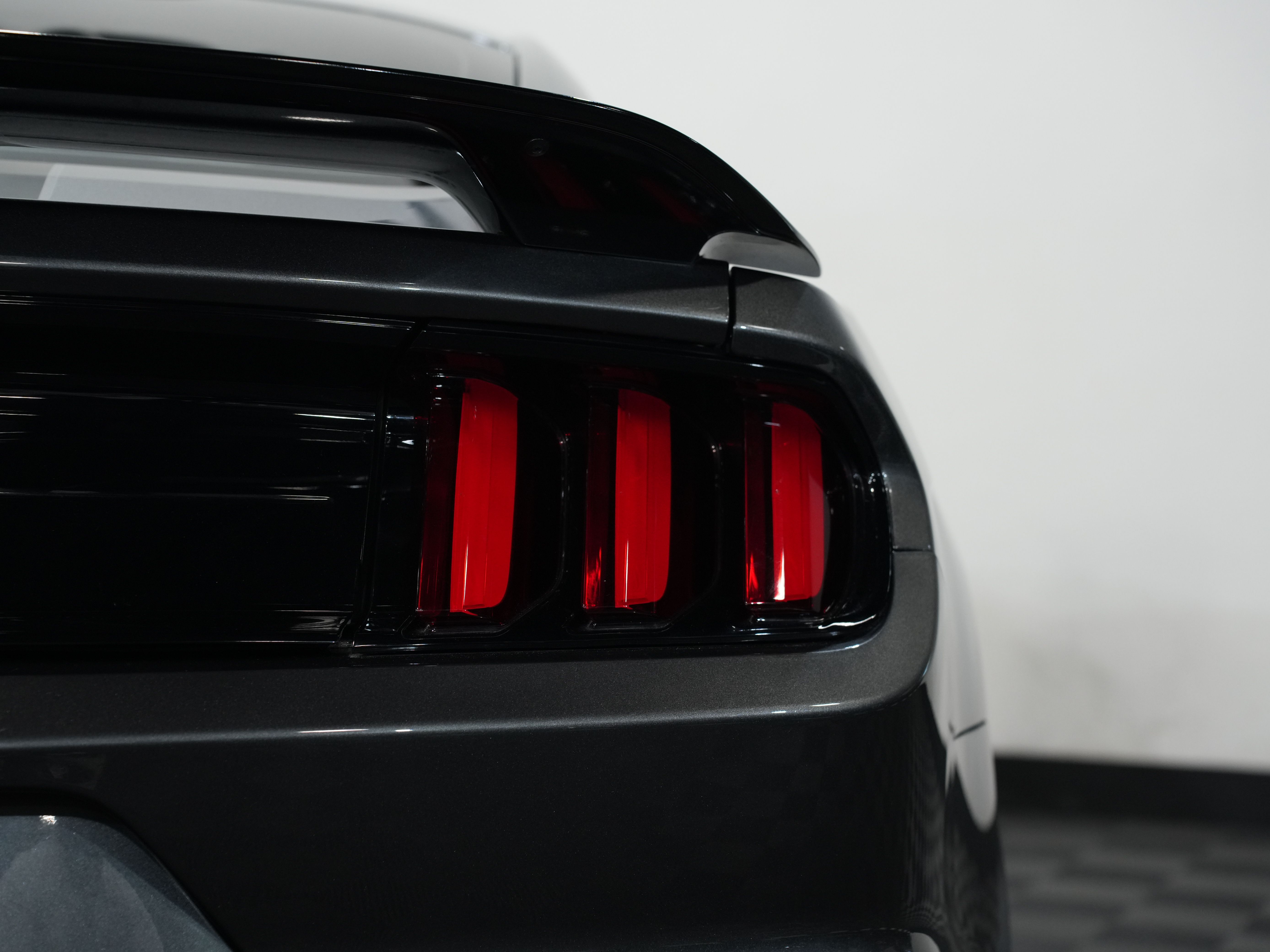 GRAY, 2019 FORD MUSTANG Image 20
