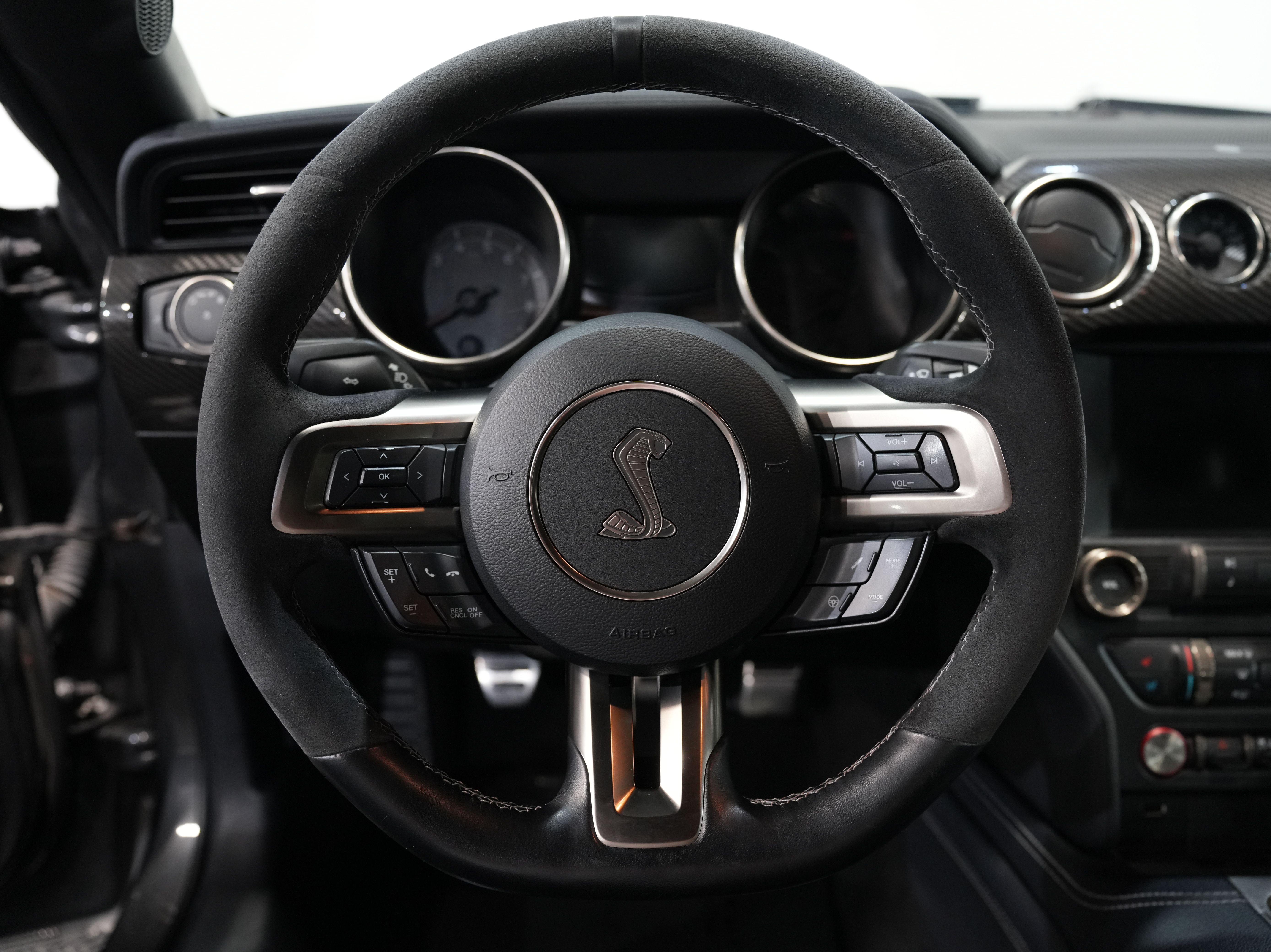 GRAY, 2019 FORD MUSTANG Image 38
