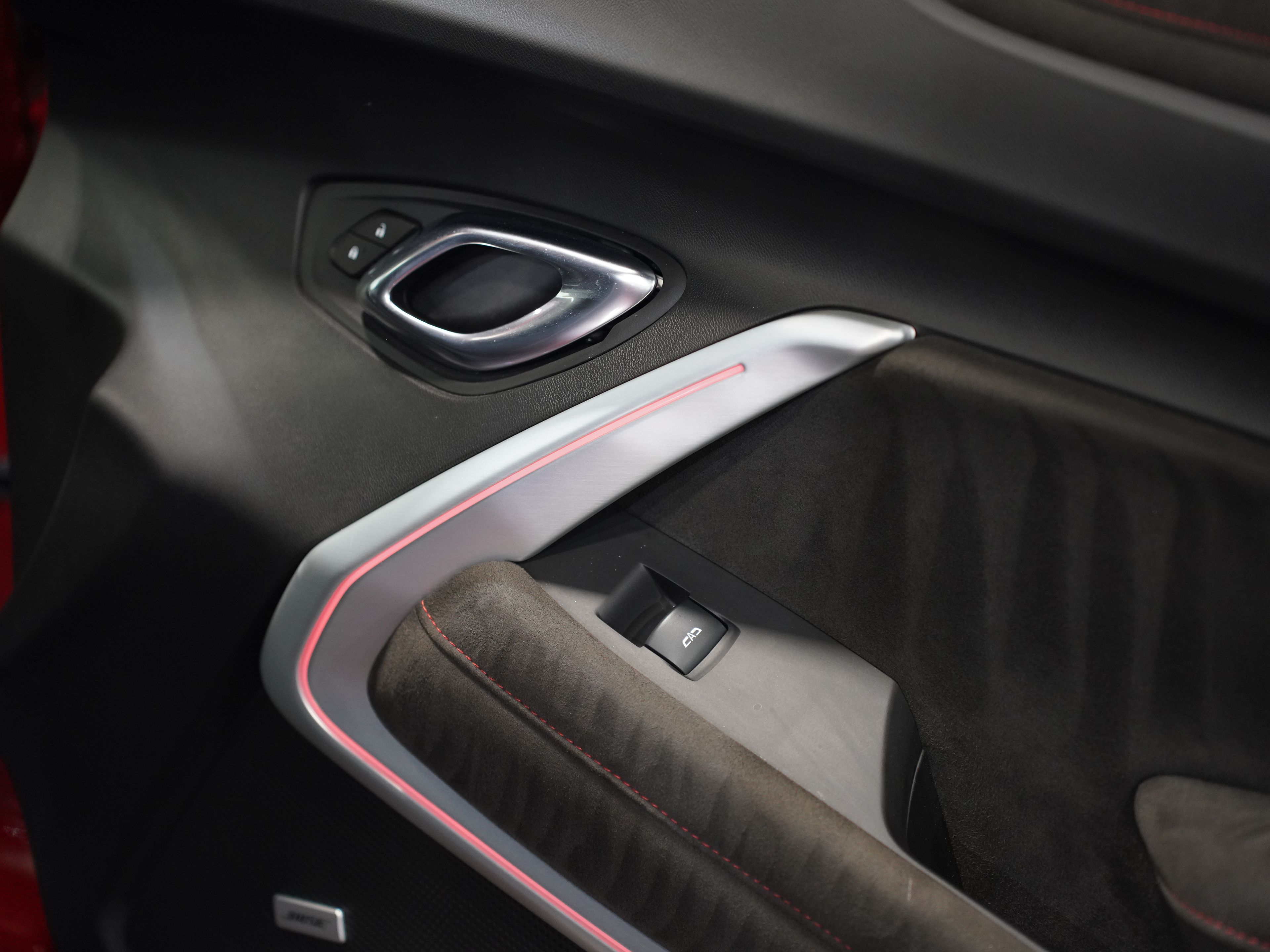 2019 CHEVROLET CAMARO Image 23
