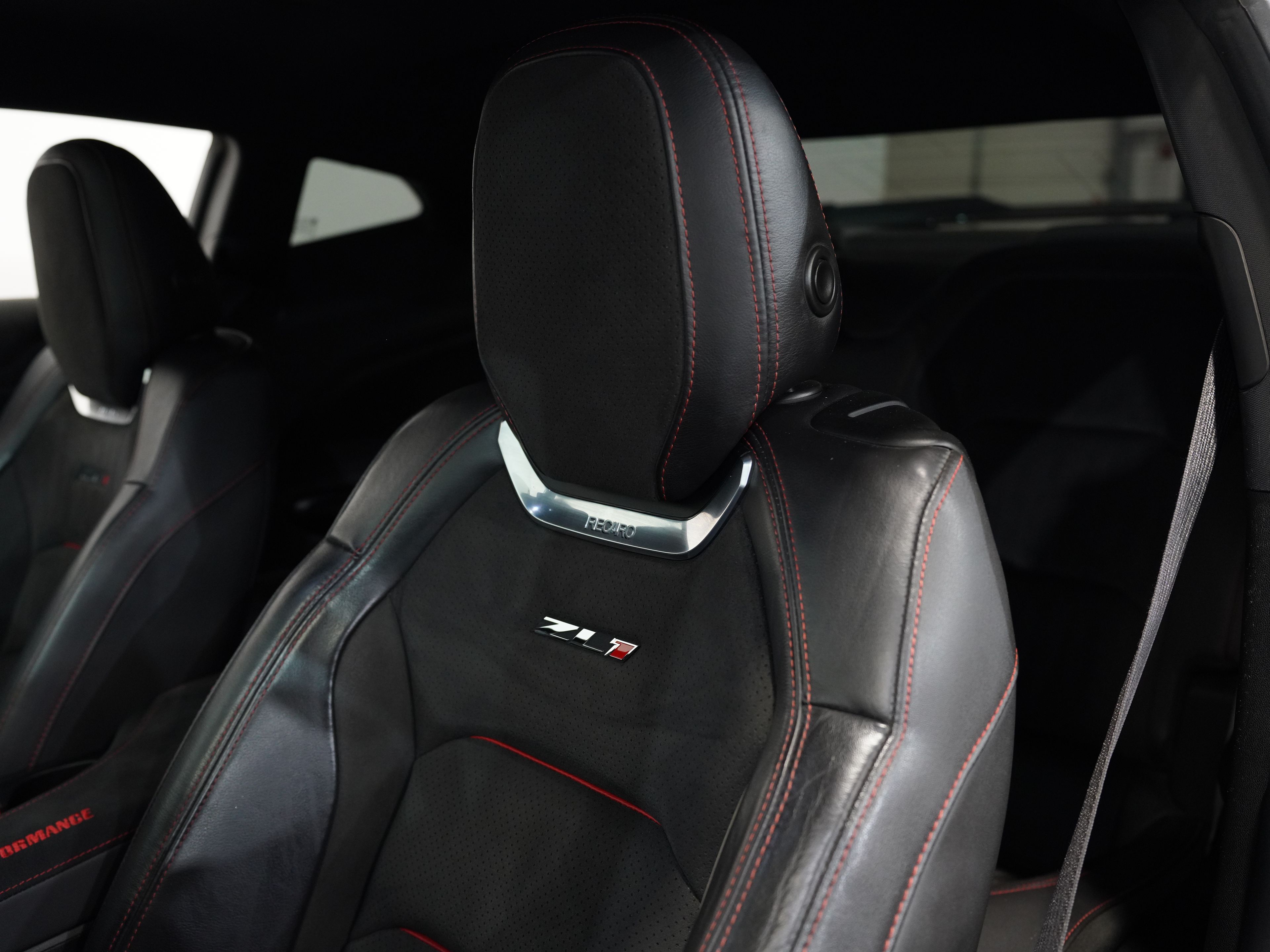 2019 CHEVROLET CAMARO Image 25