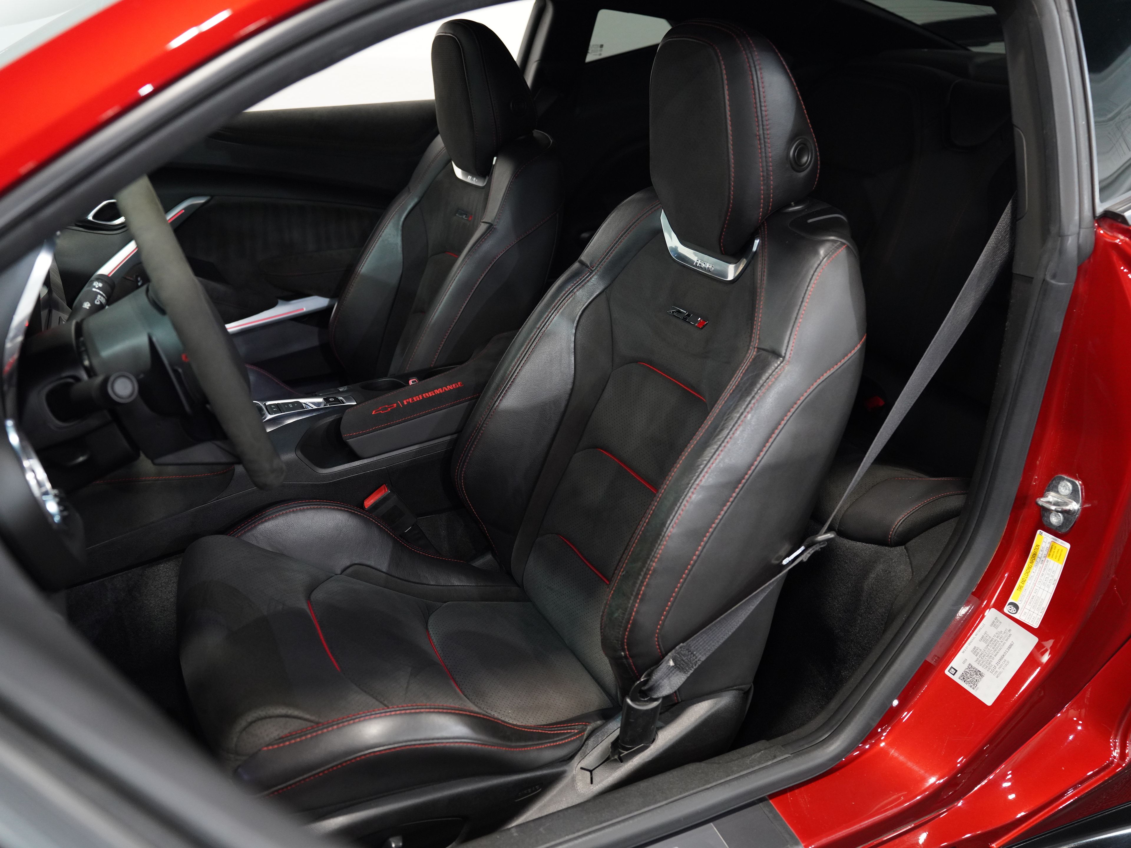 2019 CHEVROLET CAMARO Image 26