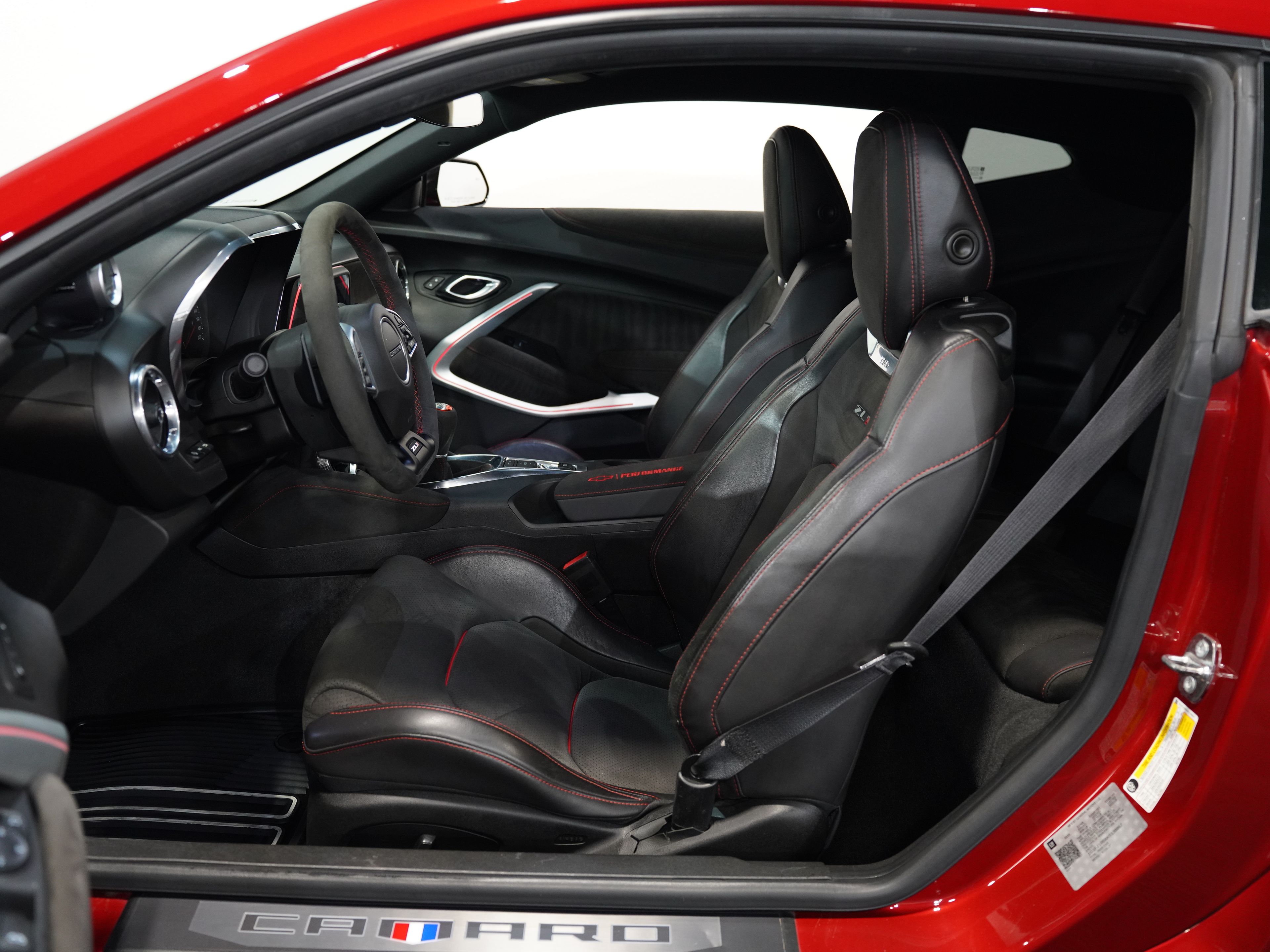 2019 CHEVROLET CAMARO Image 27