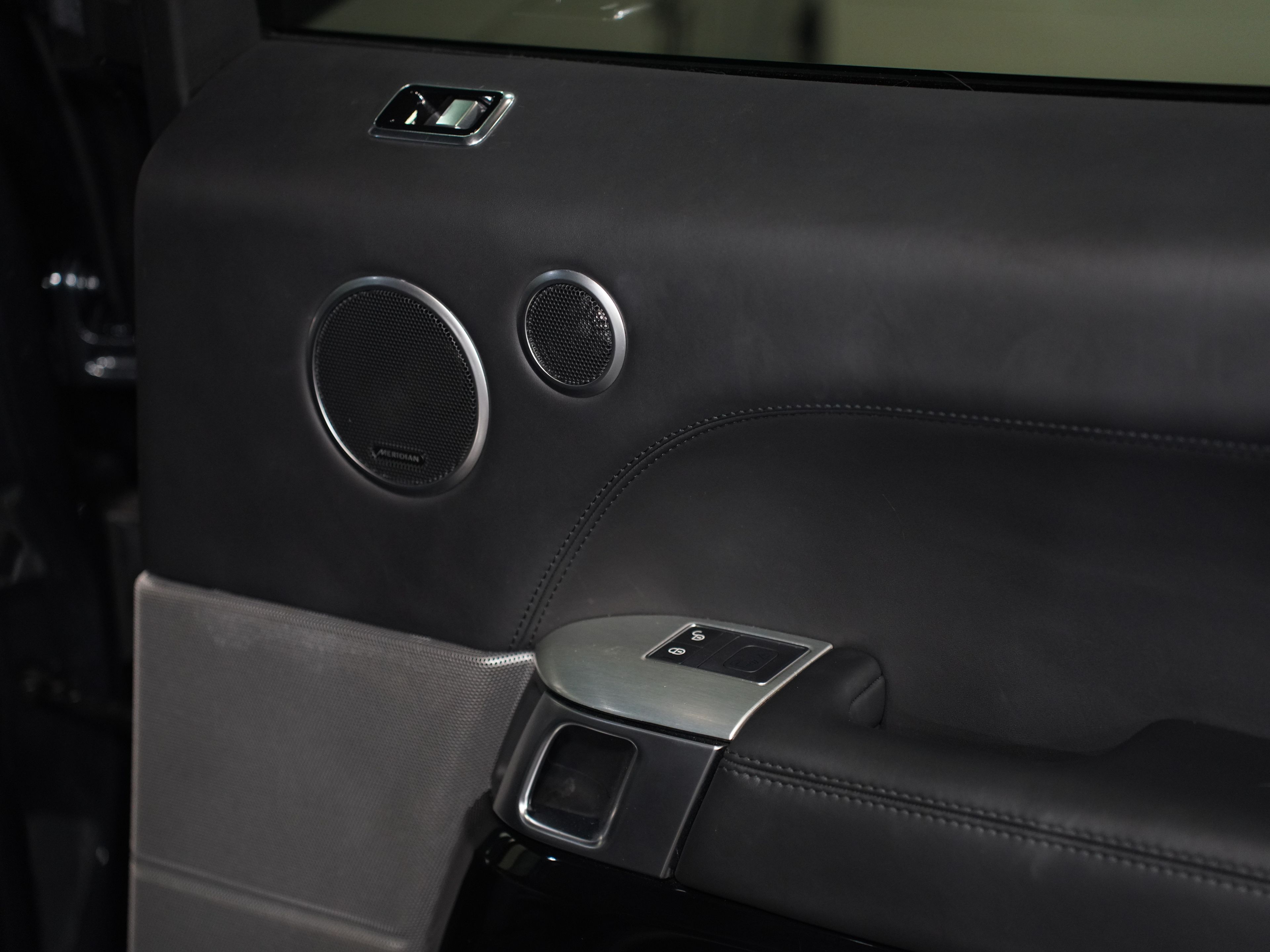 BOSPHORUS GREY, 2018 LAND ROVER RANGE ROVER SPORT Image 26