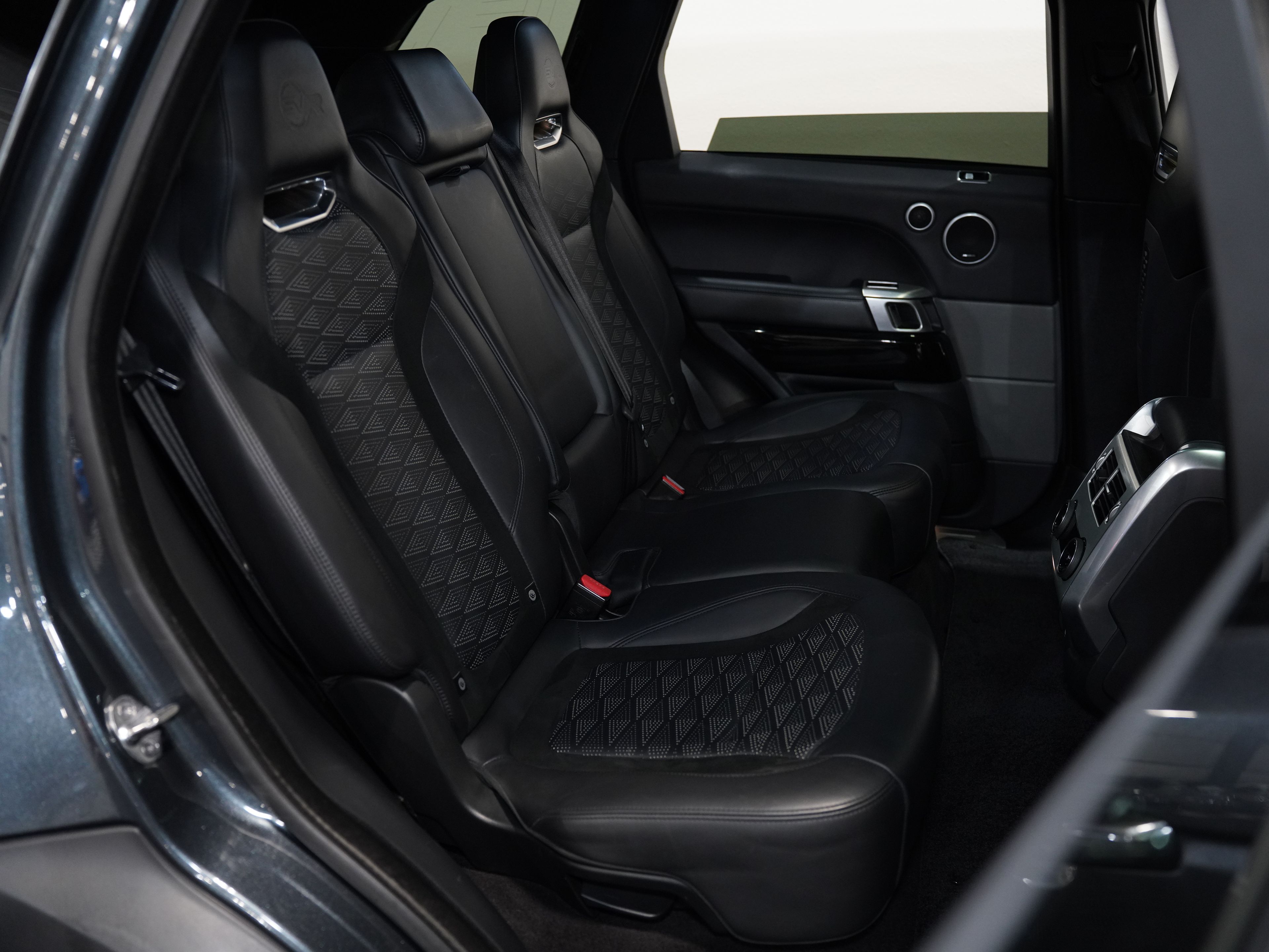 BOSPHORUS GREY, 2018 LAND ROVER RANGE ROVER SPORT Image 39