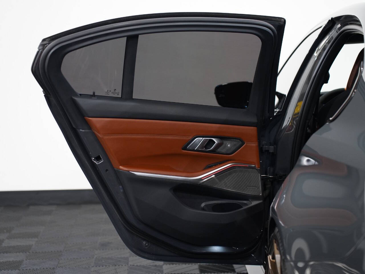 INDIVIDUAL DRAVIT GREY METALLIC, 2022 BMW M3 Image 29
